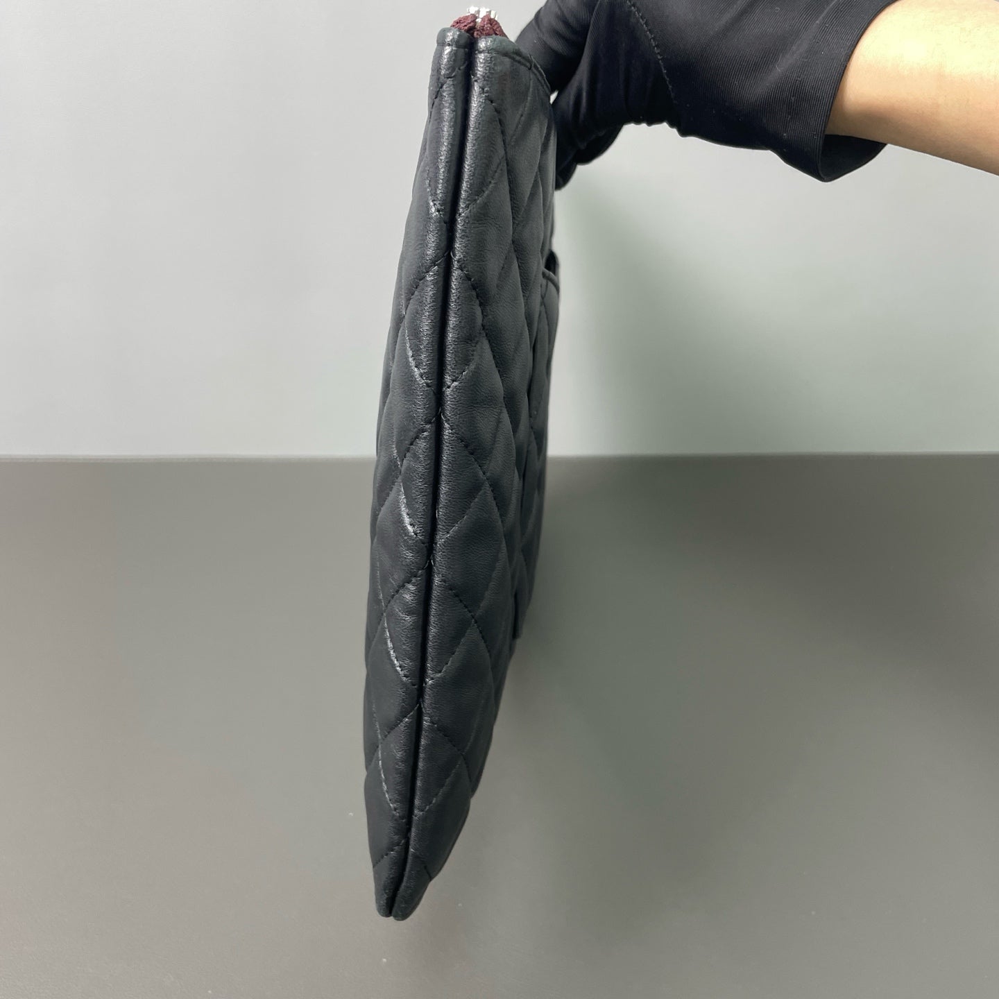 Chanel - Classic Quilted Clutch - Lambskin leather - Black - (Large)
