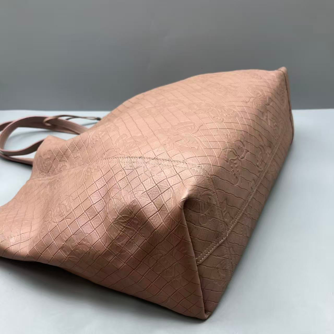 Bottega Veneta - Checkered Butterfly Embossed Tote - Leather - Pink - (large)