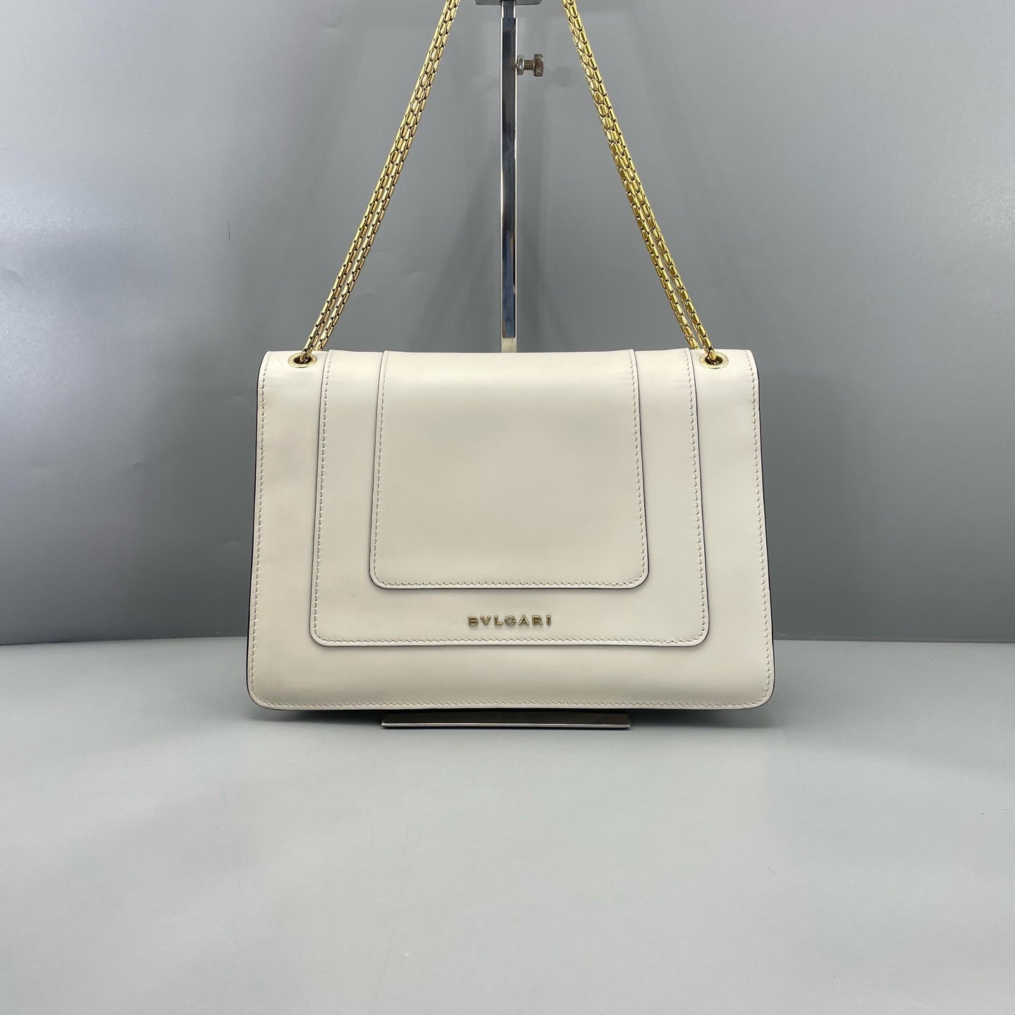 Bvlgari - Serpenti Forever Flap Bag - Calfskin leather - White - (Medium)