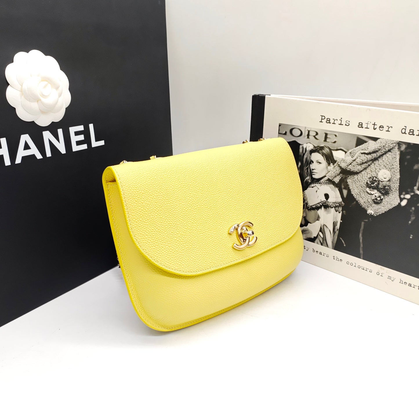 Chanel - Mini Chain Flap Bag - Grained calfskin leather - Yellow with Gold-Tone Hardware - (mini)