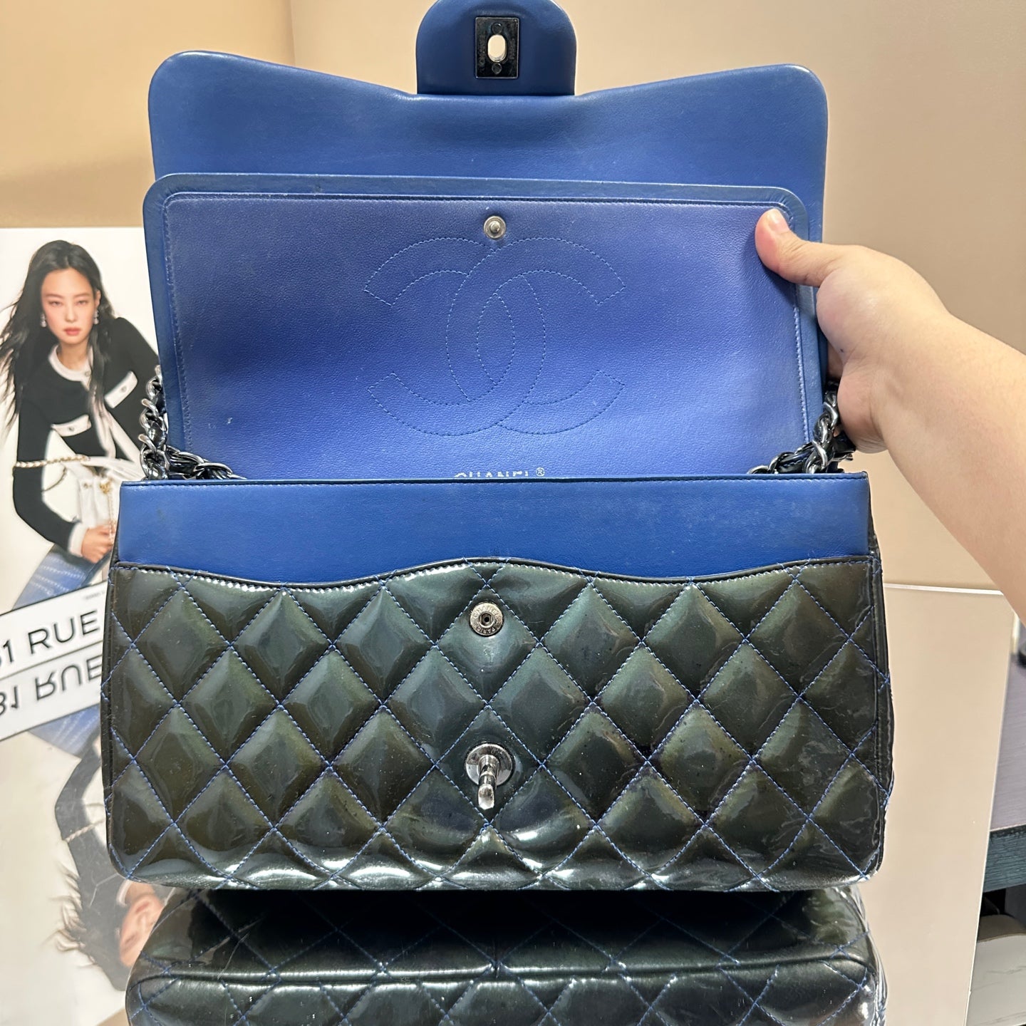 Chanel - Classic Flap Jumbo Double Flap - Patent leather - Blue - (Large)