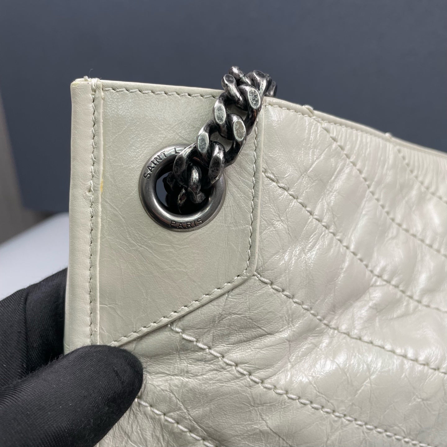 Saint Laurent - Niki Shopping Bag - Crinkled calfskin leather - Beige - (Medium)