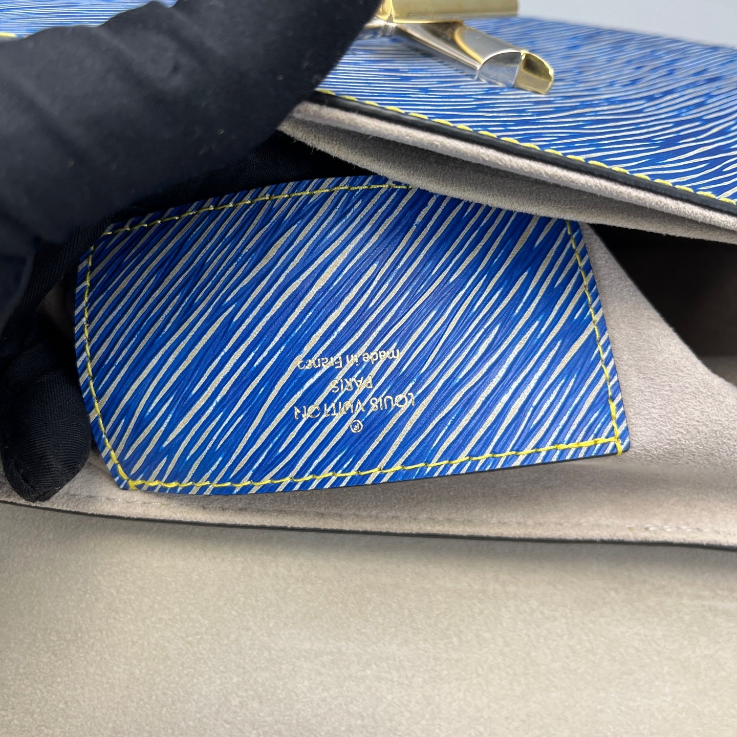 Louis Vuitton - Twist Medium - Epi leather - Blue - (medium)