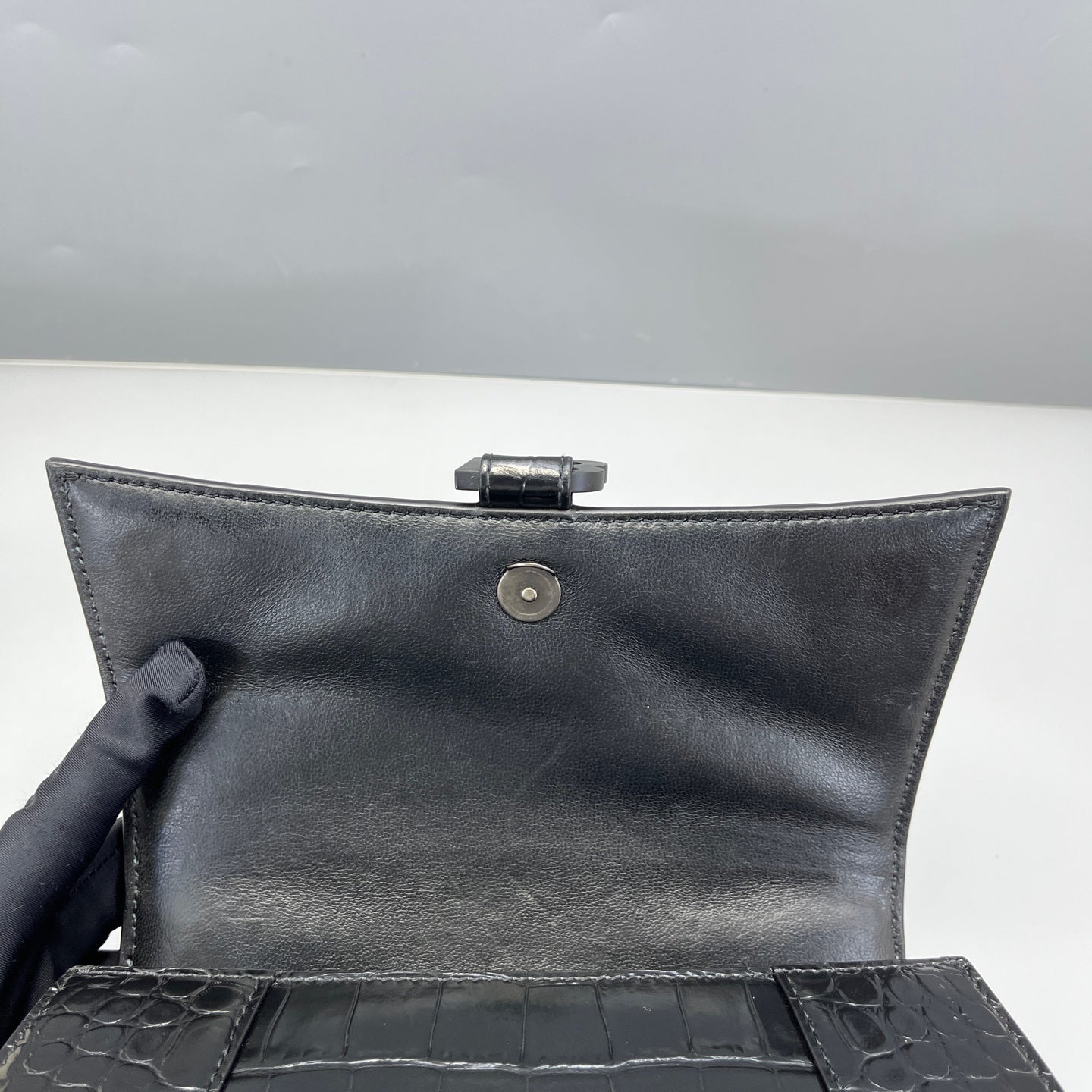 Balenciaga - Hourglass Top Handle Bag S - Crocodile embossed calf leather - Black - (mini)