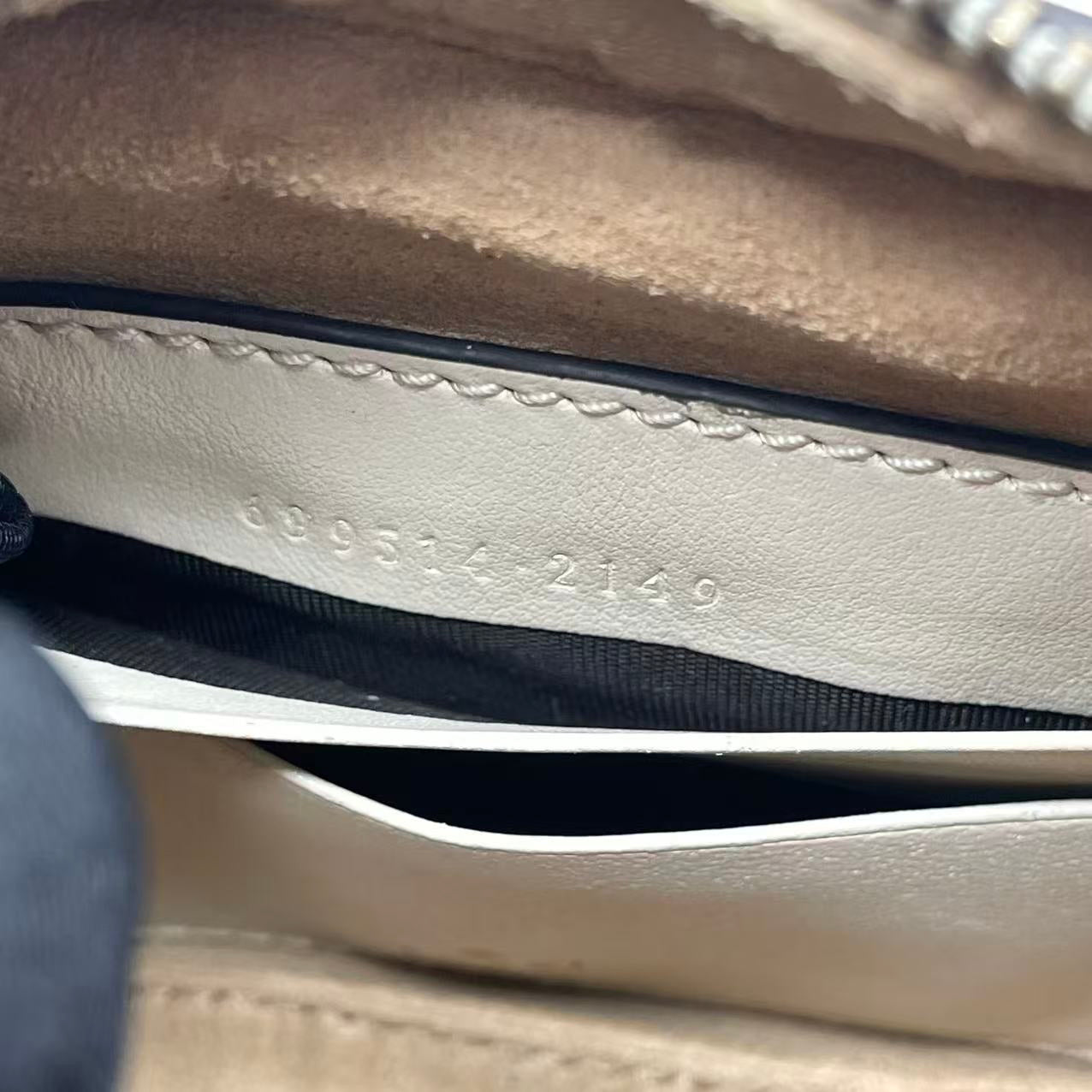 Gucci - GG Marmont Half-Moon Mini Bag - Leather - White - (Mini)