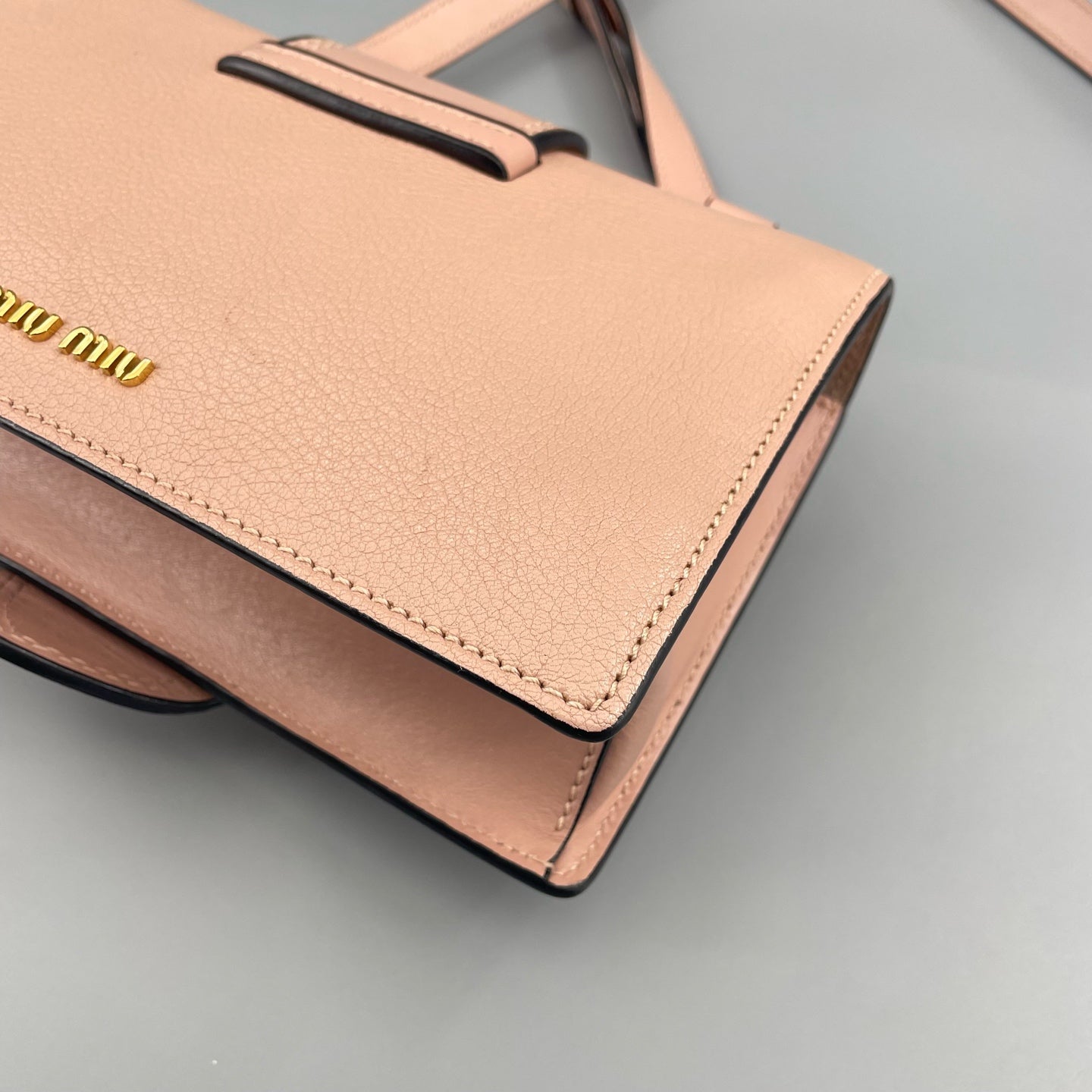 Miu Miu - Jewel Embellished Flap Shoulder Bag - Grained leather - Pink - (small)