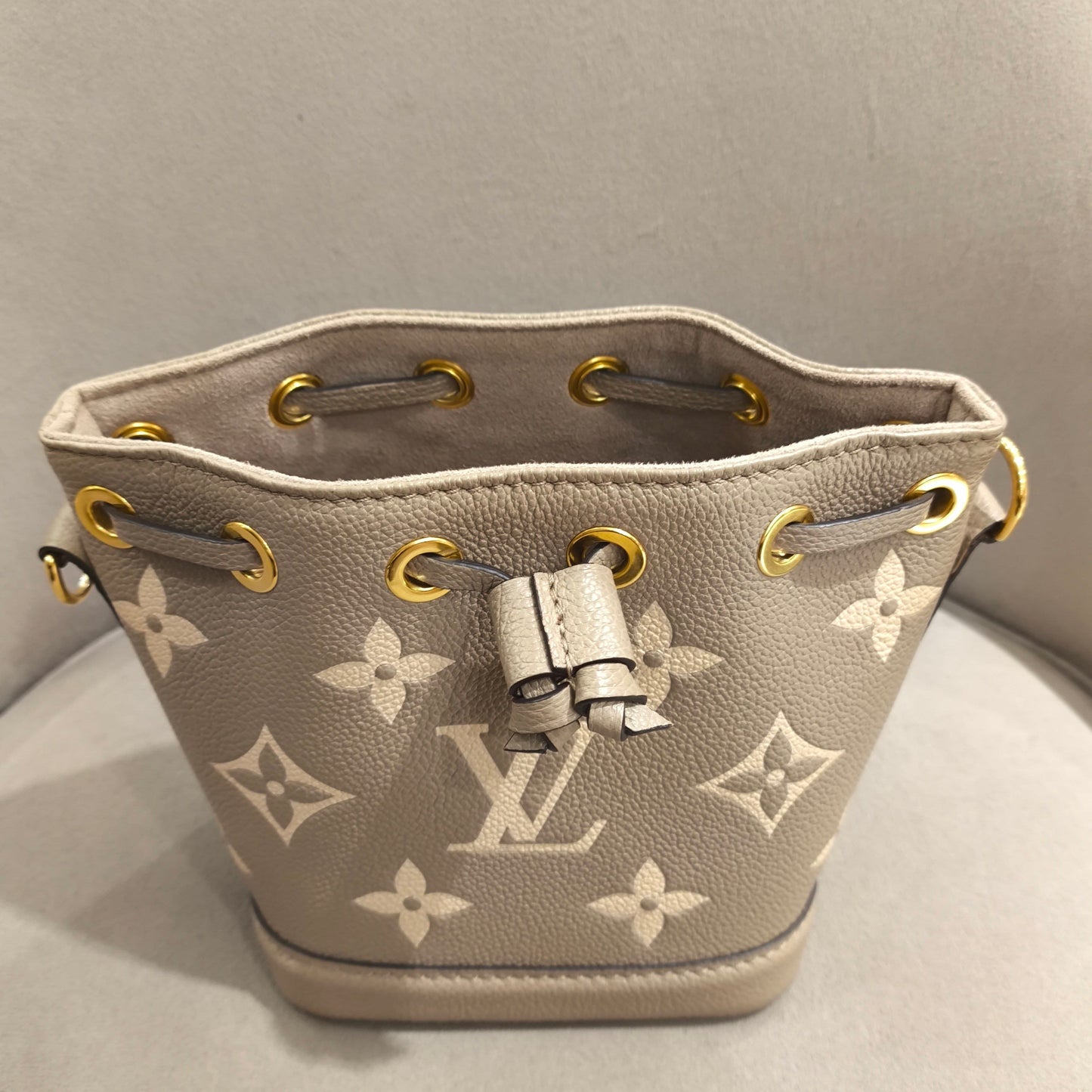 Louis Vuitton - Nano Noé - Leather - Elephant Grey - (mini)