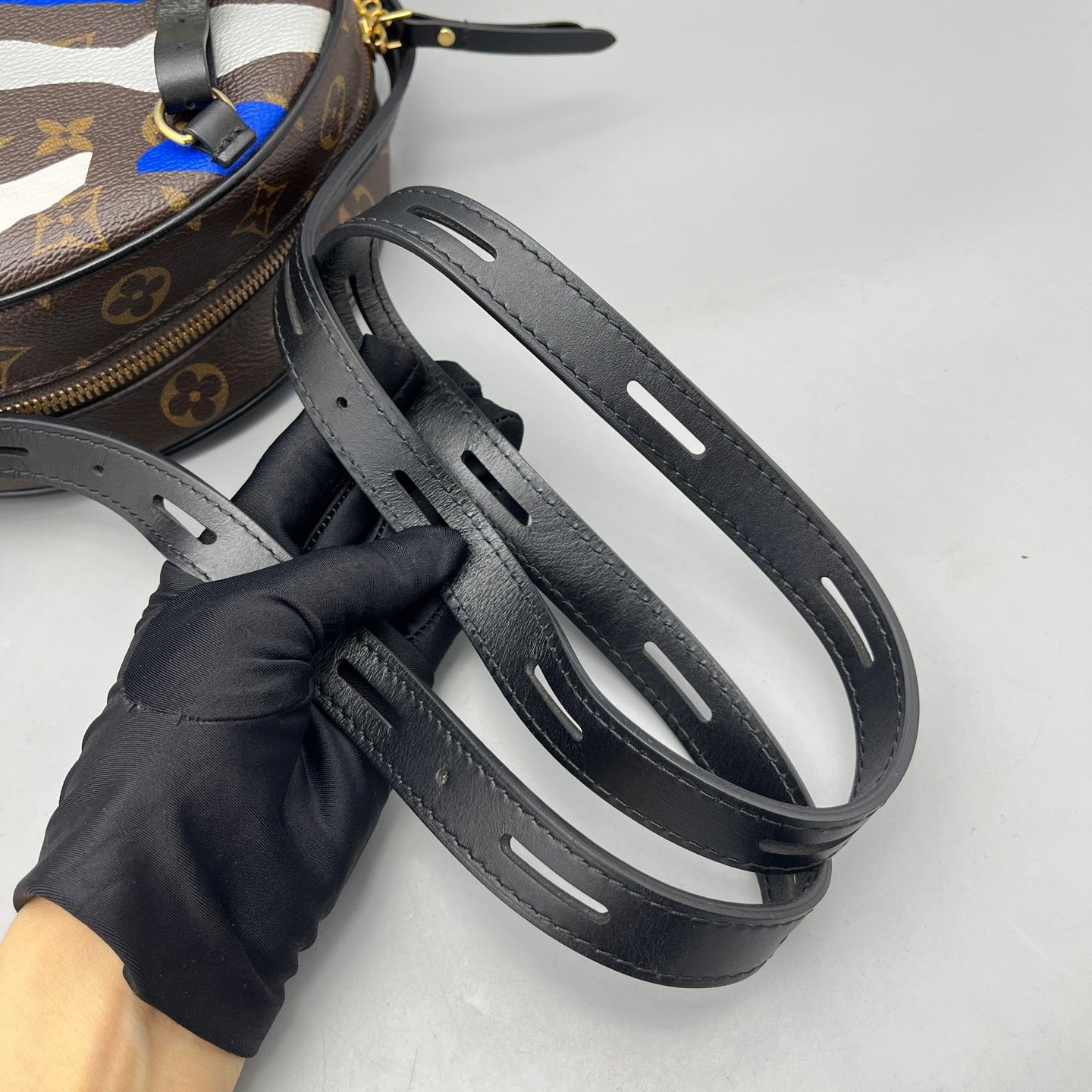 Louis Vuitton - Round Bag League of Legends True Damage Limited Edition - Monogram coated canvas and leather - Multicolour - (medium)