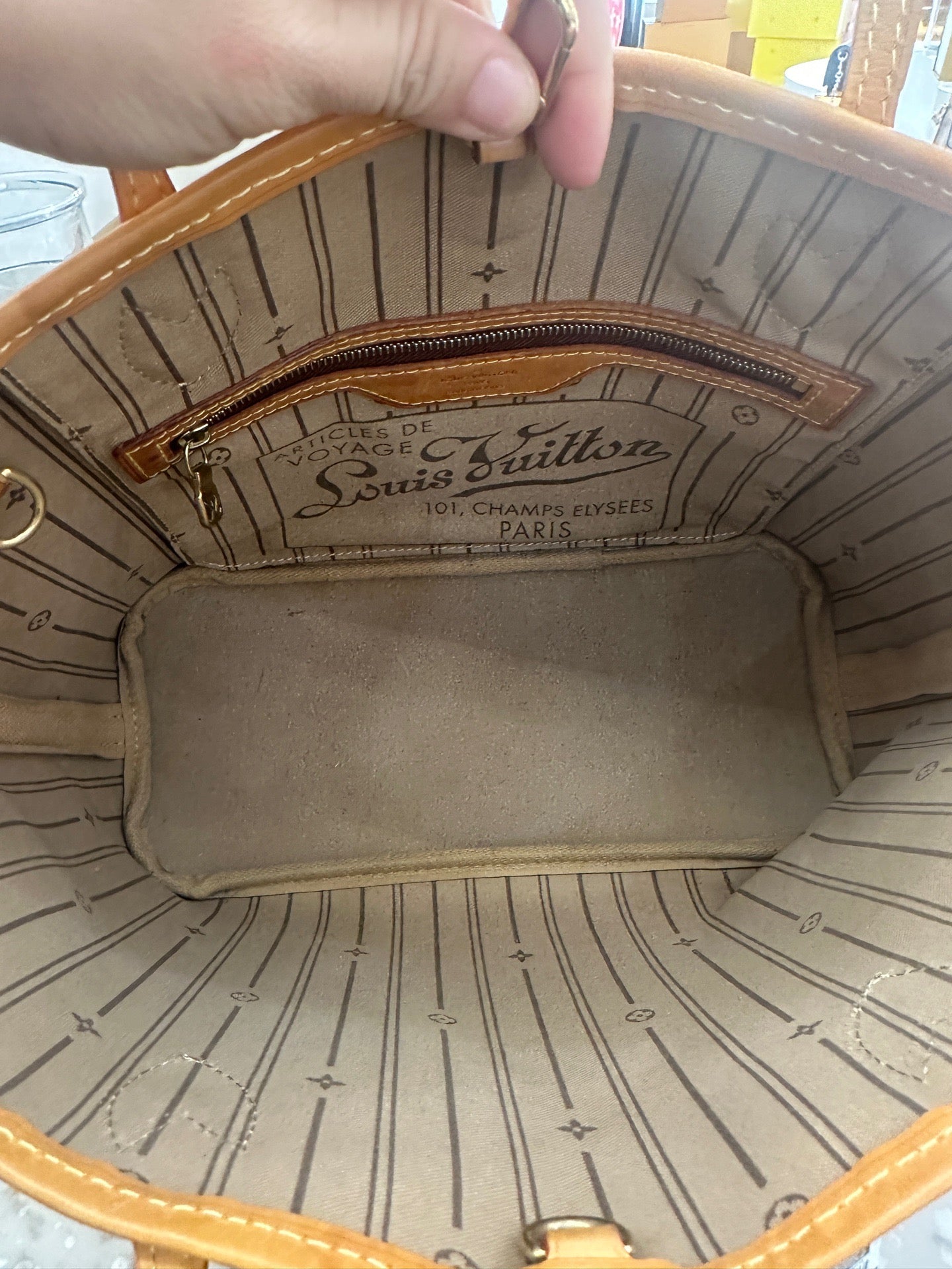 Louis Vuitton - Neverfull MM - Monogram coated canvas with natural cowhide leather trim and textile lining - Brown - (Medium)