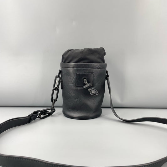 Louis Vuitton - Mini Drawstring Bucket Bag - Monogram Empreinte leather - Black - (mini)