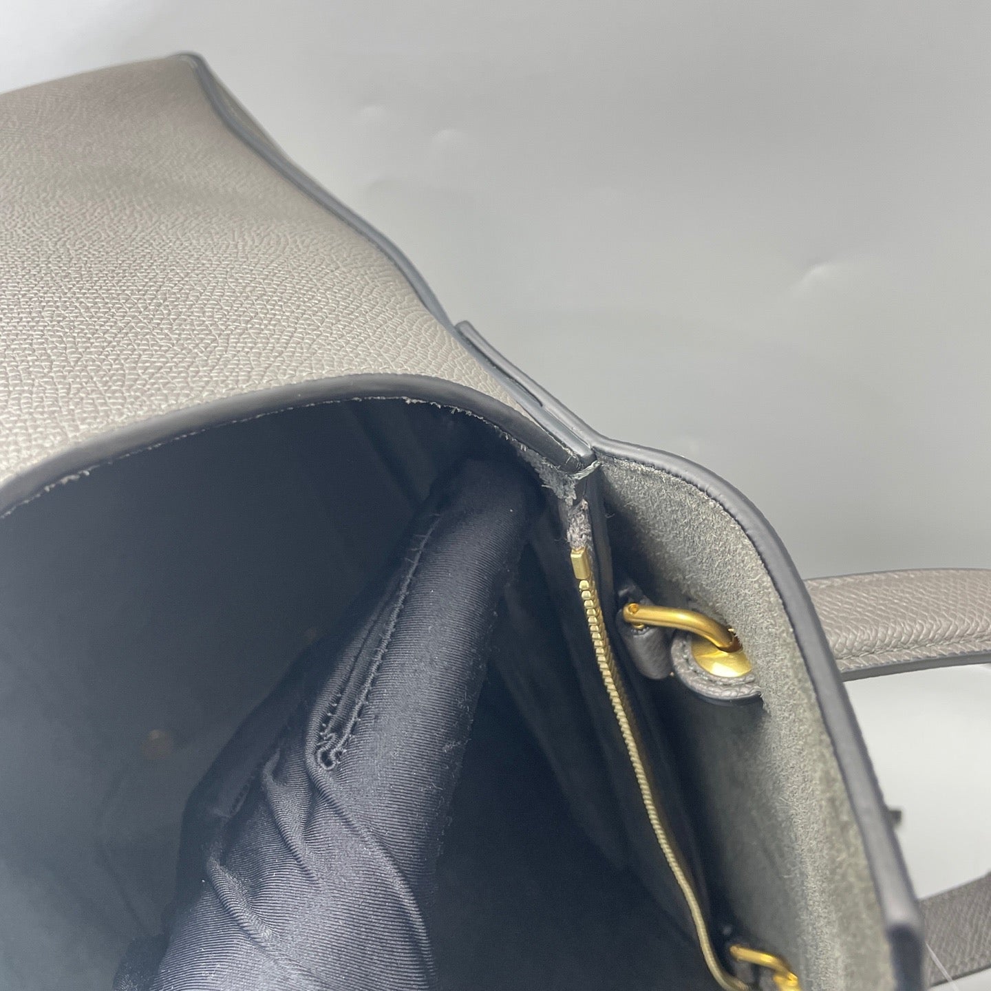 Celine - Belt Bag Medium - Grained leather - Grey - (Medium)
