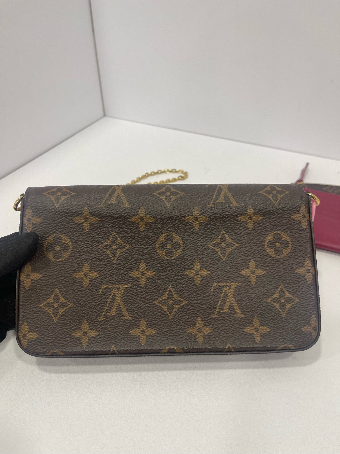 Louis Vuitton - Pochette Félicie - Monogram coated canvas with microfibre lining and grained leather insert - Brown with Burgundy interior - (mini)