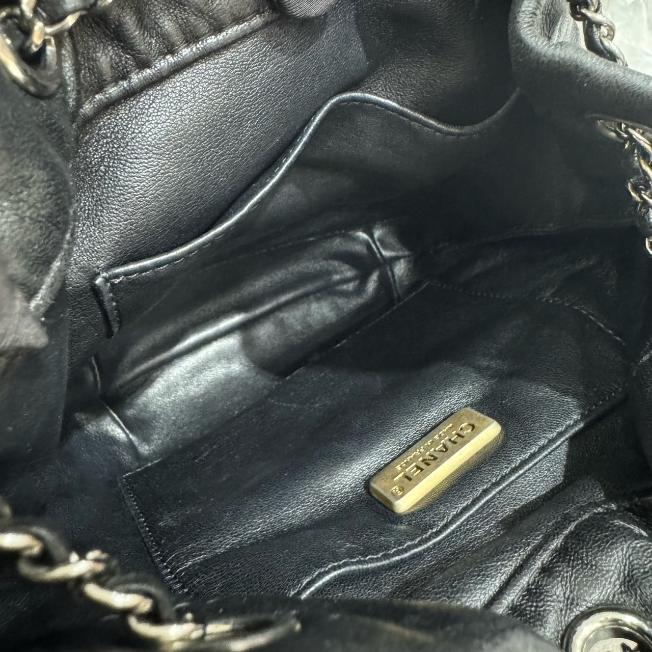Chanel - Gabrielle Bucket Bag - Leather and Exotic leathers - Python - Black - (mini)
