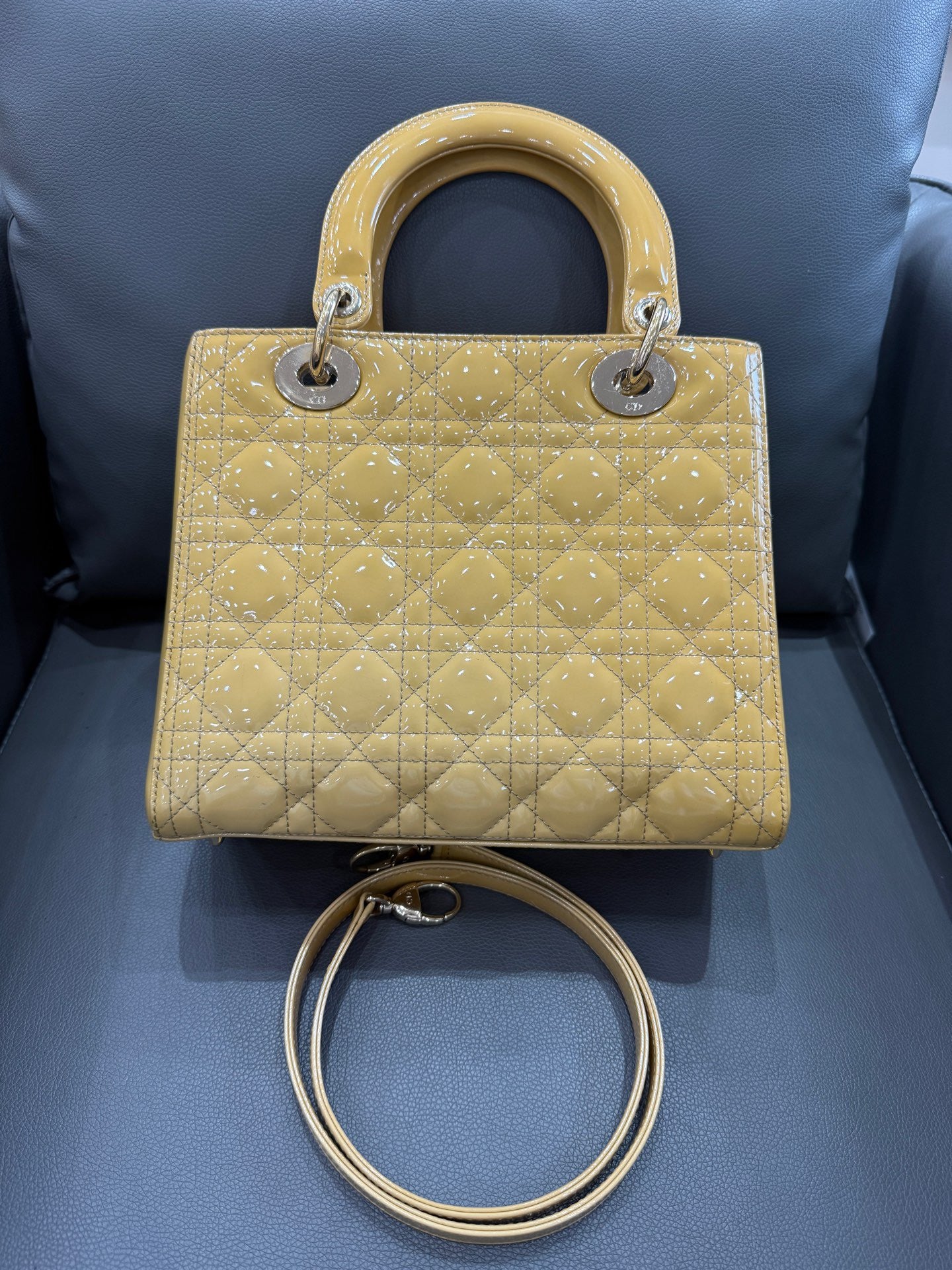 Dior - Lady Dior - Patent leather - Beige - (Medium)