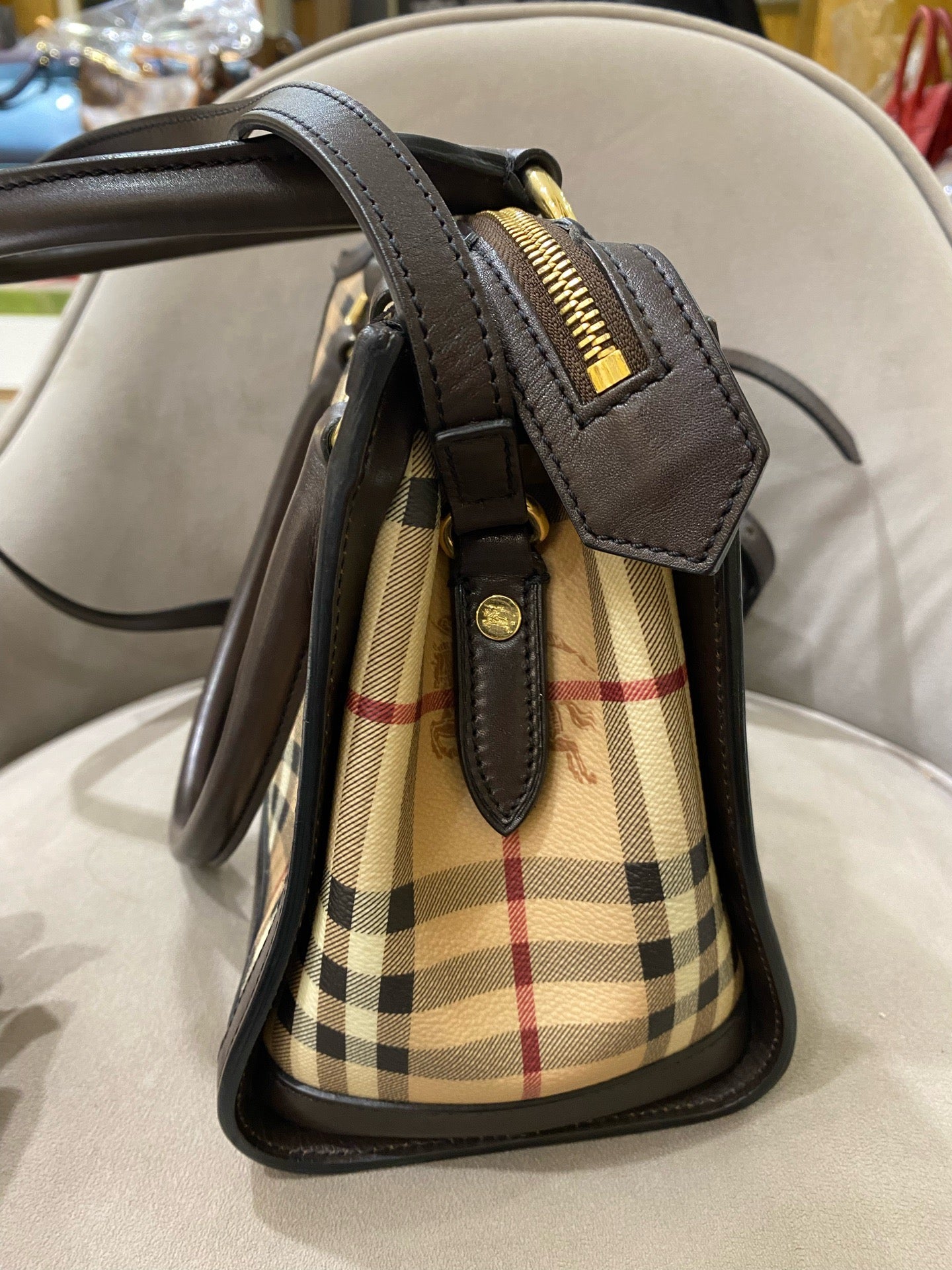 Burberry - Equestrian Knight Check Tote Bag - Coated canvas with leather trim - Beige and Brown - (Medium)