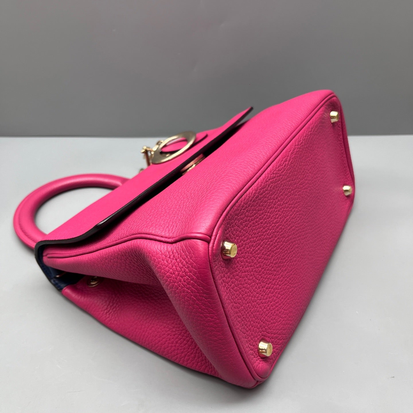 Dior - Be Dior - Grained leather - Rose Pink with Navy Interior - (medium)