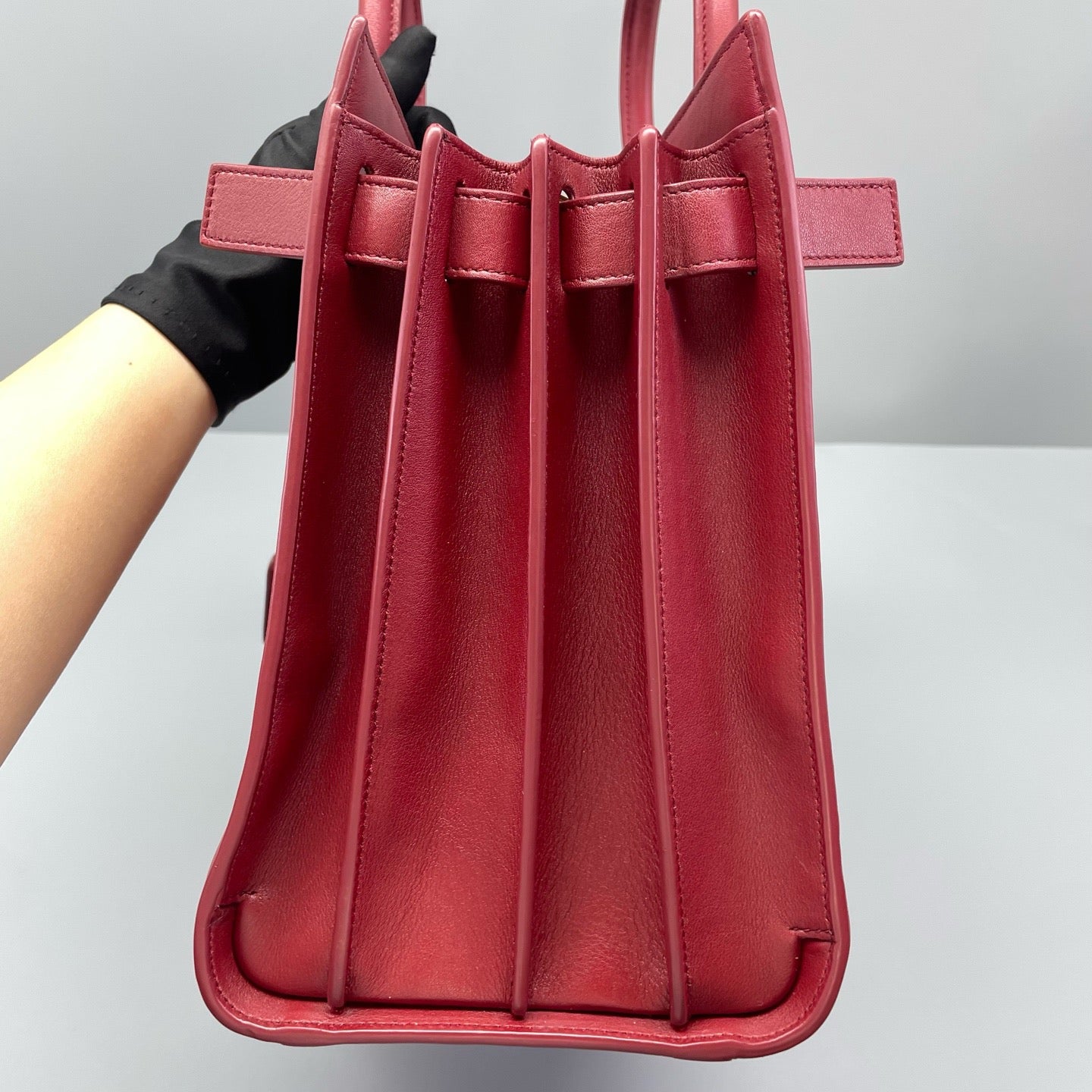 Saint Laurent - Sac de Jour Tote Bag - Leather - Burgundy - (medium)
