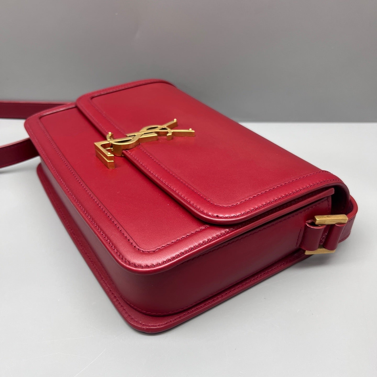 Saint Laurent - Solferino Box Bag - Smooth calfskin leather - Red - (Small)