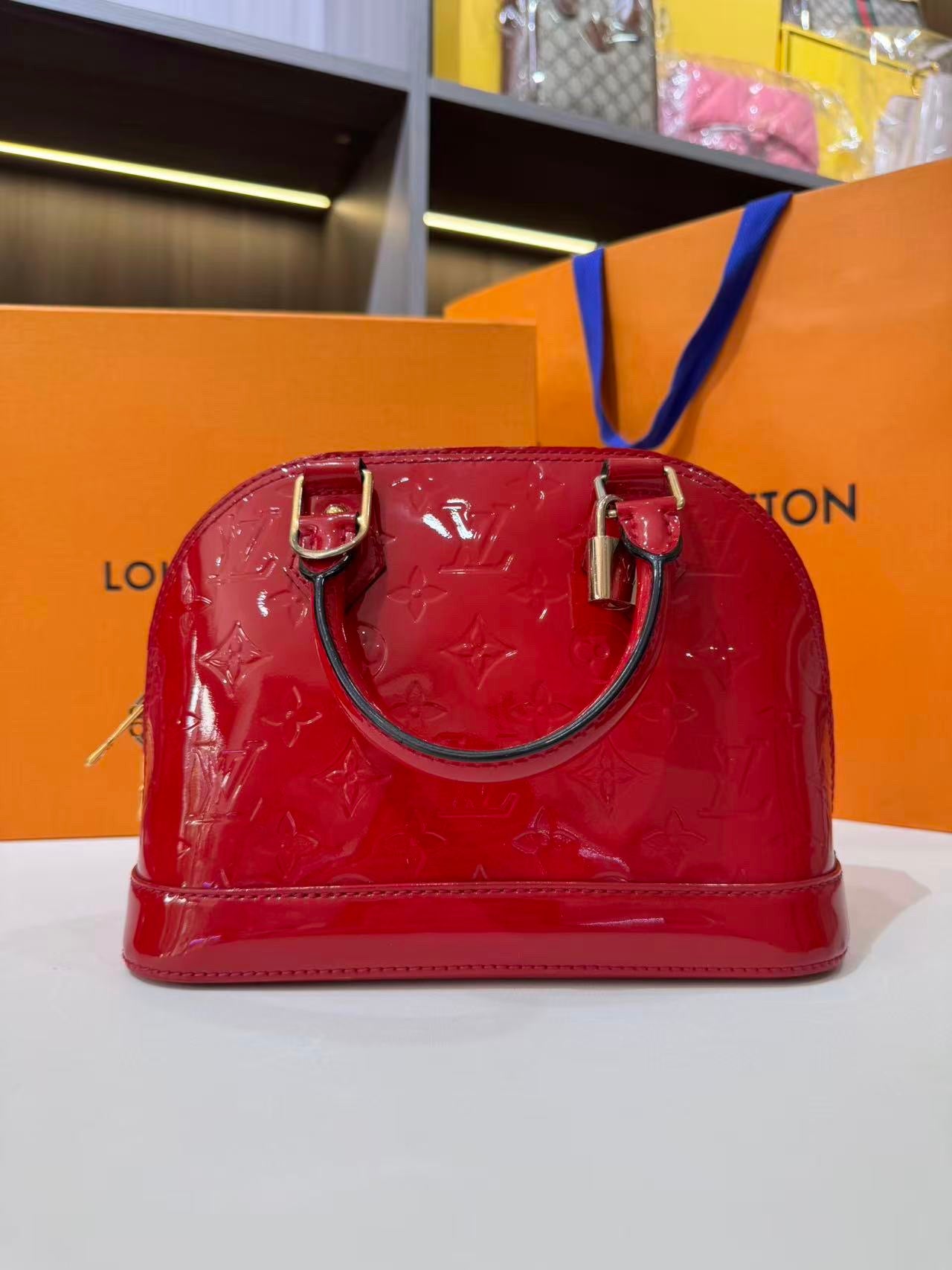 Louis Vuitton - Alma BB - Patent leather - Red - (mini)
