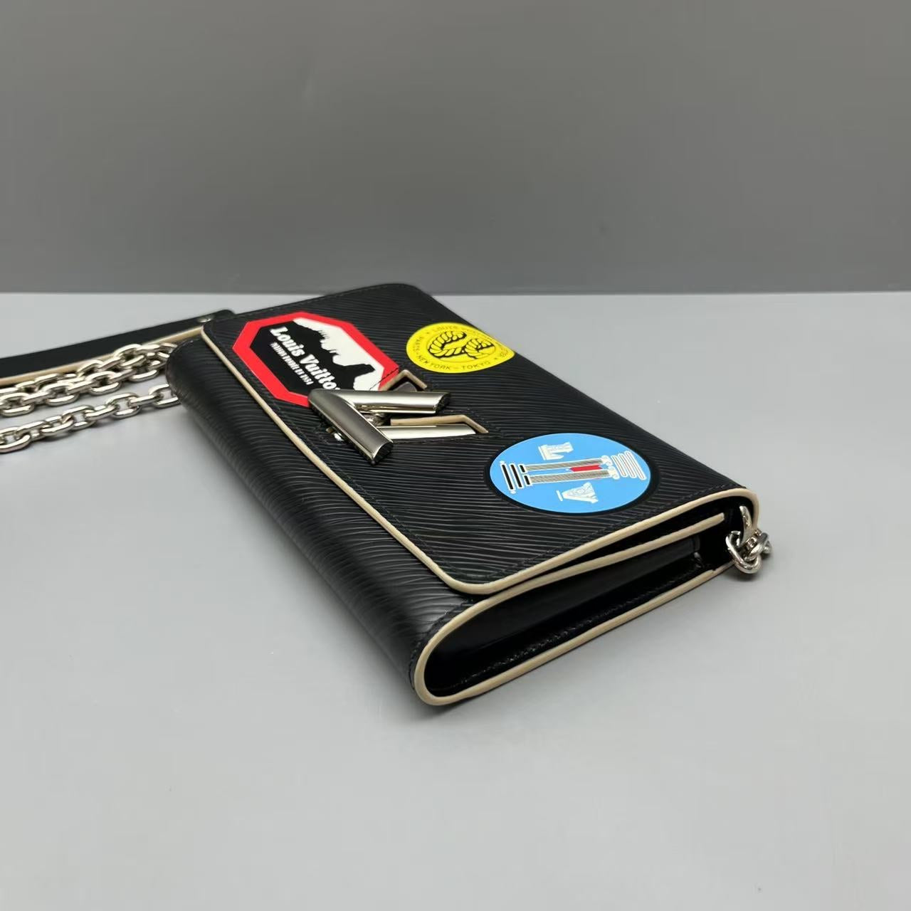 Louis Vuitton - Twist Chain Bag with Patches - Epi Leather - Black - (mini)