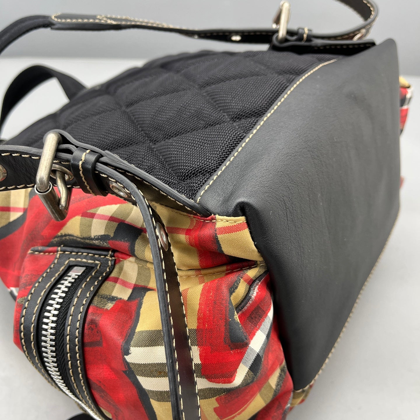 Burberry - Graffiti Check Drawstring Flap Backpack - Canvas with leather trim - Multicolour - (Medium)