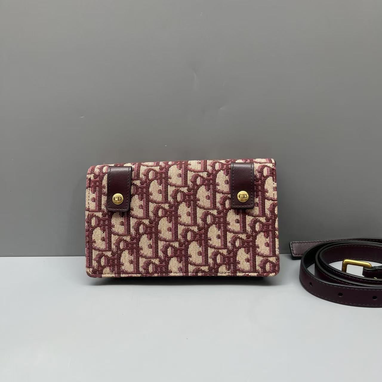 Dior - Oblique Saddle Belt Bag - Embroidered Canvas and Leather - Red - (Mini)