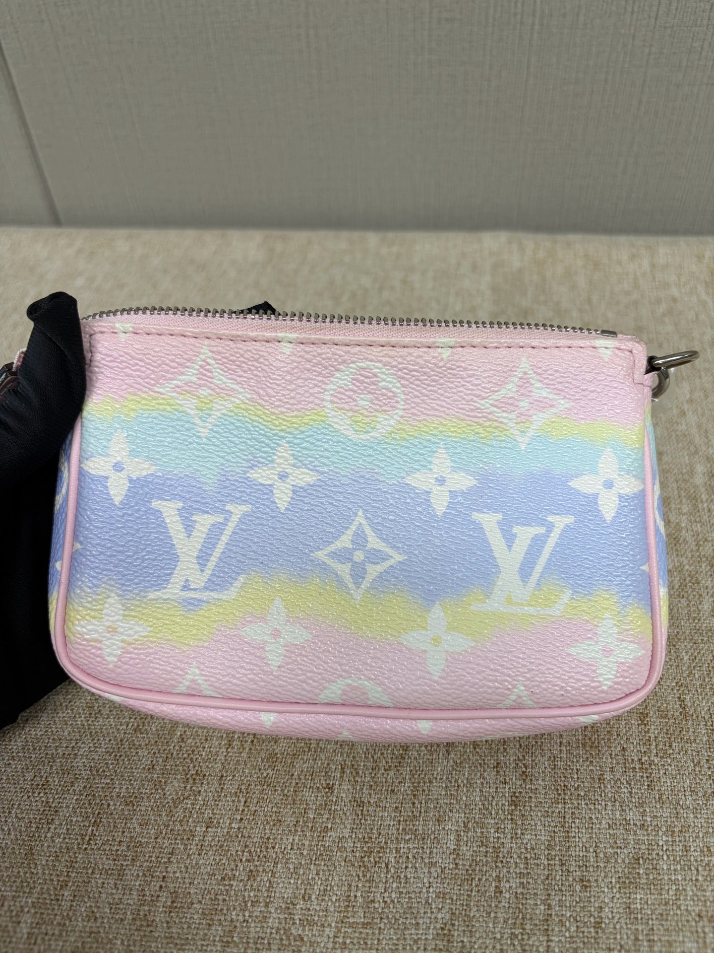 Louis Vuitton - Mini Pochette Accessoires - Monogram coated canvas - Multicolour - (mini)