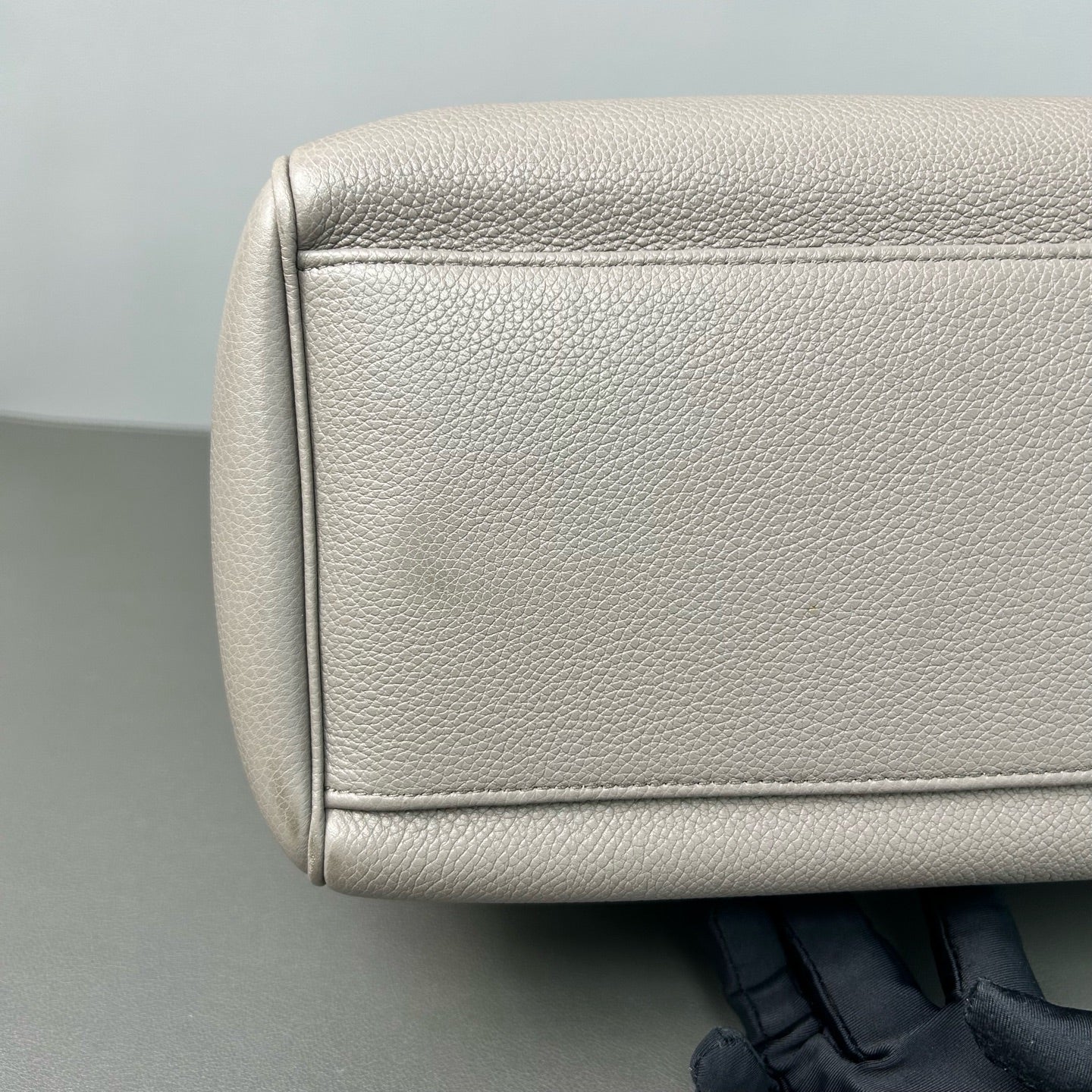 Celine - Soft 16 - Cowhide leather - Grey - (Medium)
