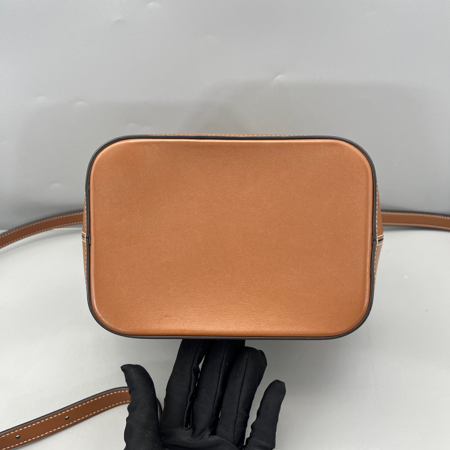 Celine - Triomphe Bucket Bag - Leather - Brown - (medium)