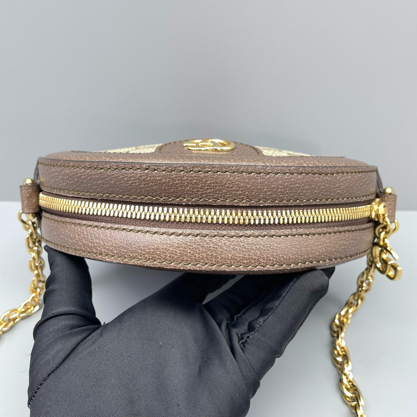 Gucci - Ophidia Round Mini Bag - GG Supreme canvas, Grained leather - Brown - (mini)