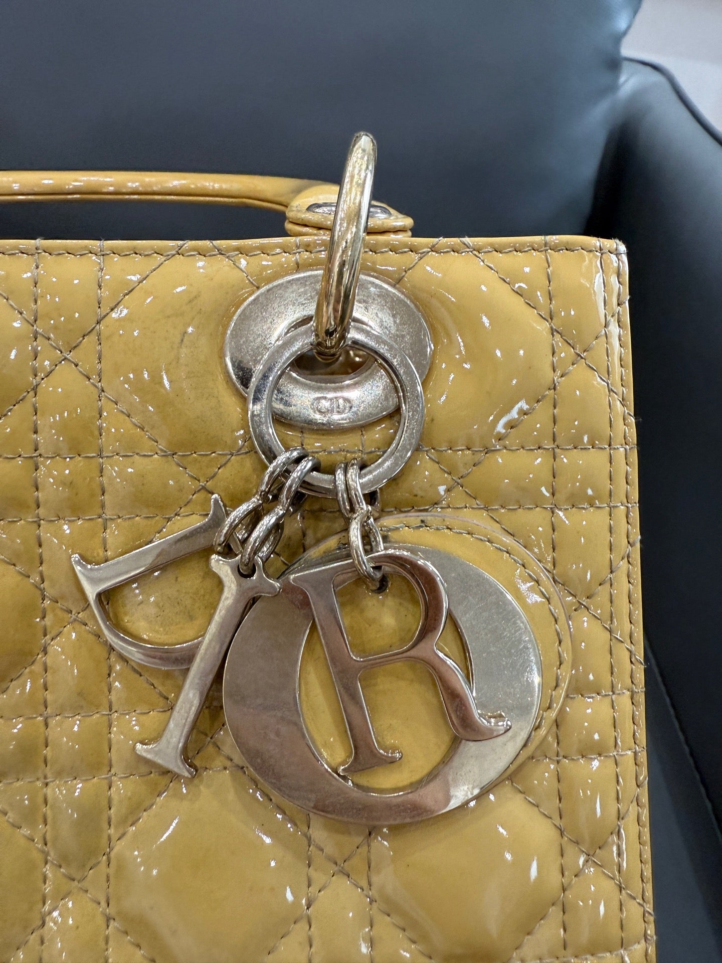 Dior - Lady Dior - Patent leather - Beige - (Medium)