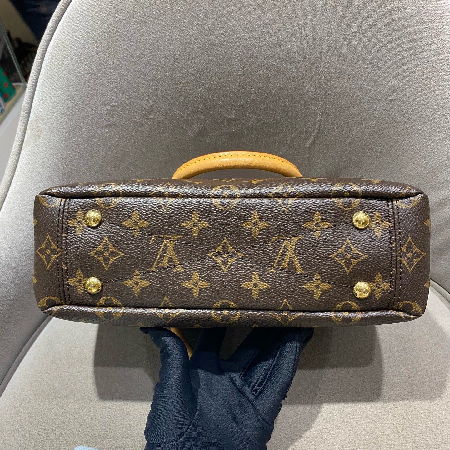 Louis Vuitton - Pallas Monogram - Monogram coated canvas with Vachetta leather trim and red leather lining - Brown with Red Accents - (Small)