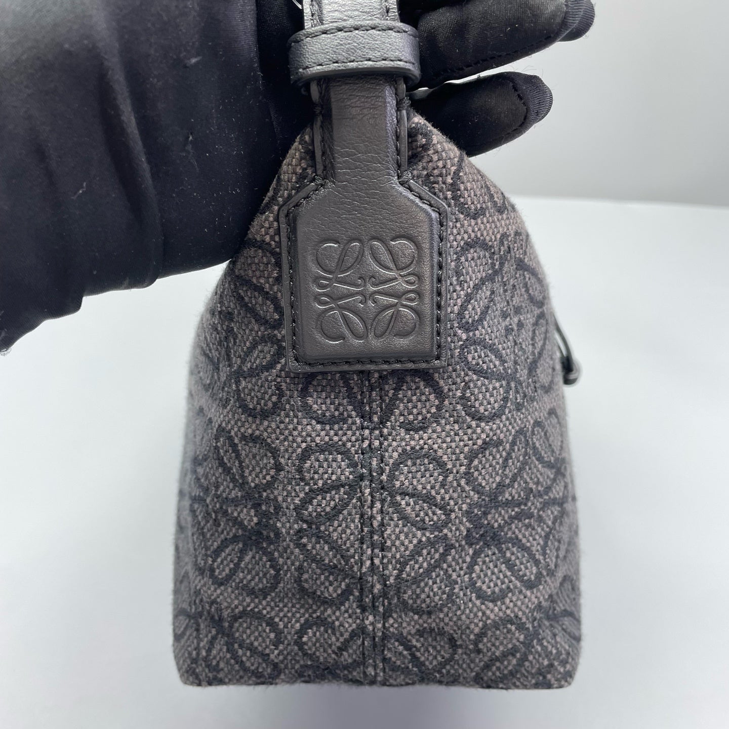 Loewe - Cubi Bag L7210 - Woven jacquard textile with calfskin leather trim - Black - (Mini)