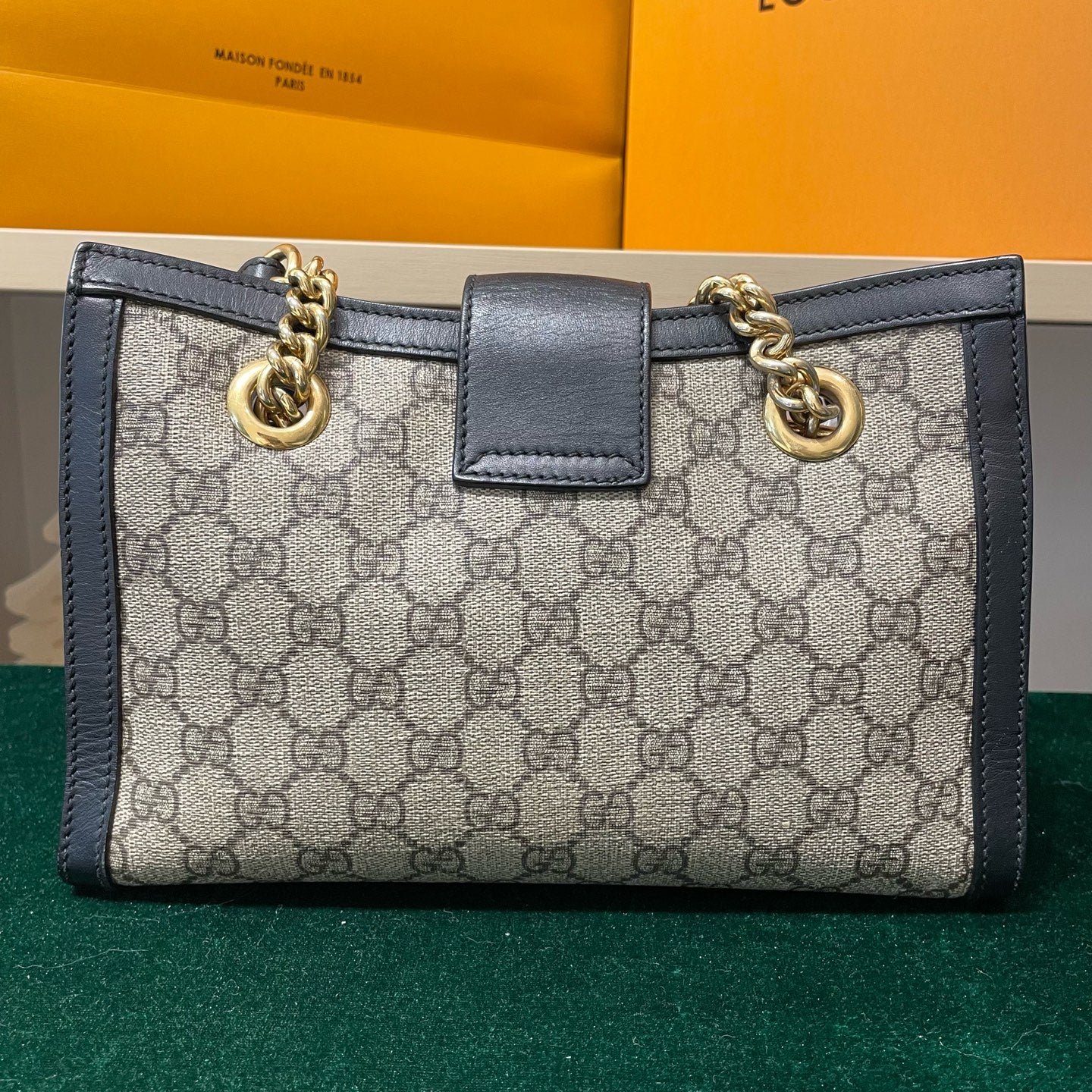 Gucci - Padlock Small Shoulder Bag - GG Supreme canvas with leather trim - Beige and black - (small)