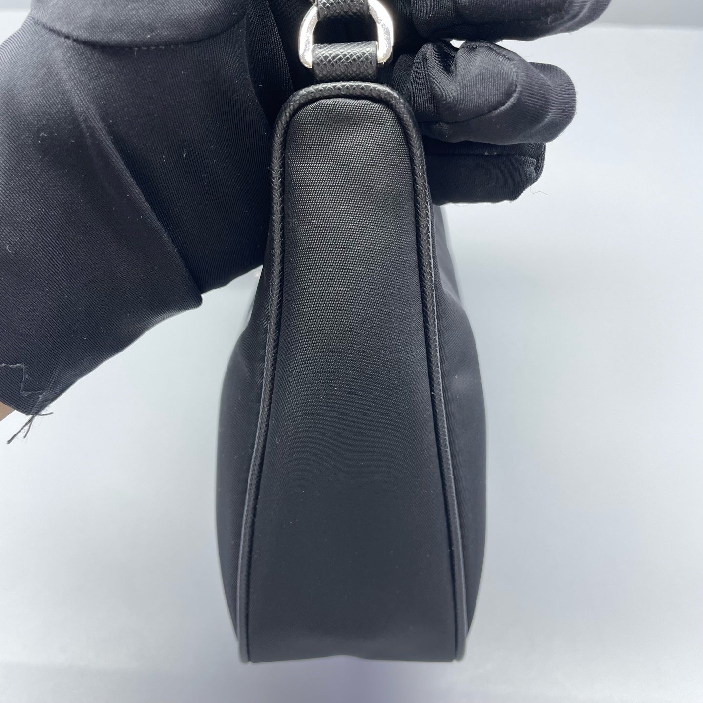 Prada - Re-Edition 2005 Hobo Bag - Polyamide - Black - (Small)