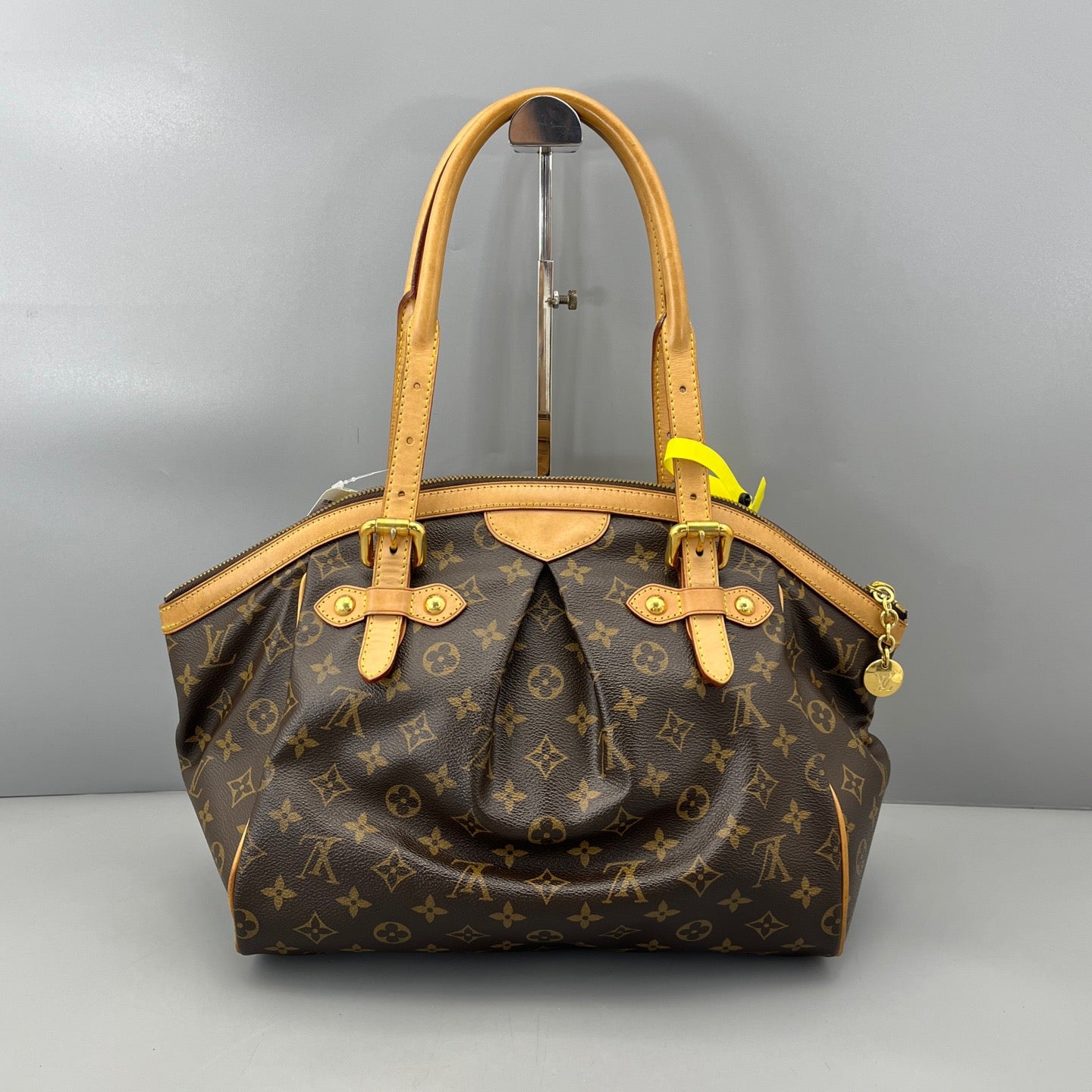 Louis Vuitton - Tivoli PM - Monogram coated canvas with Vachetta leather trim - Brown - (Medium)