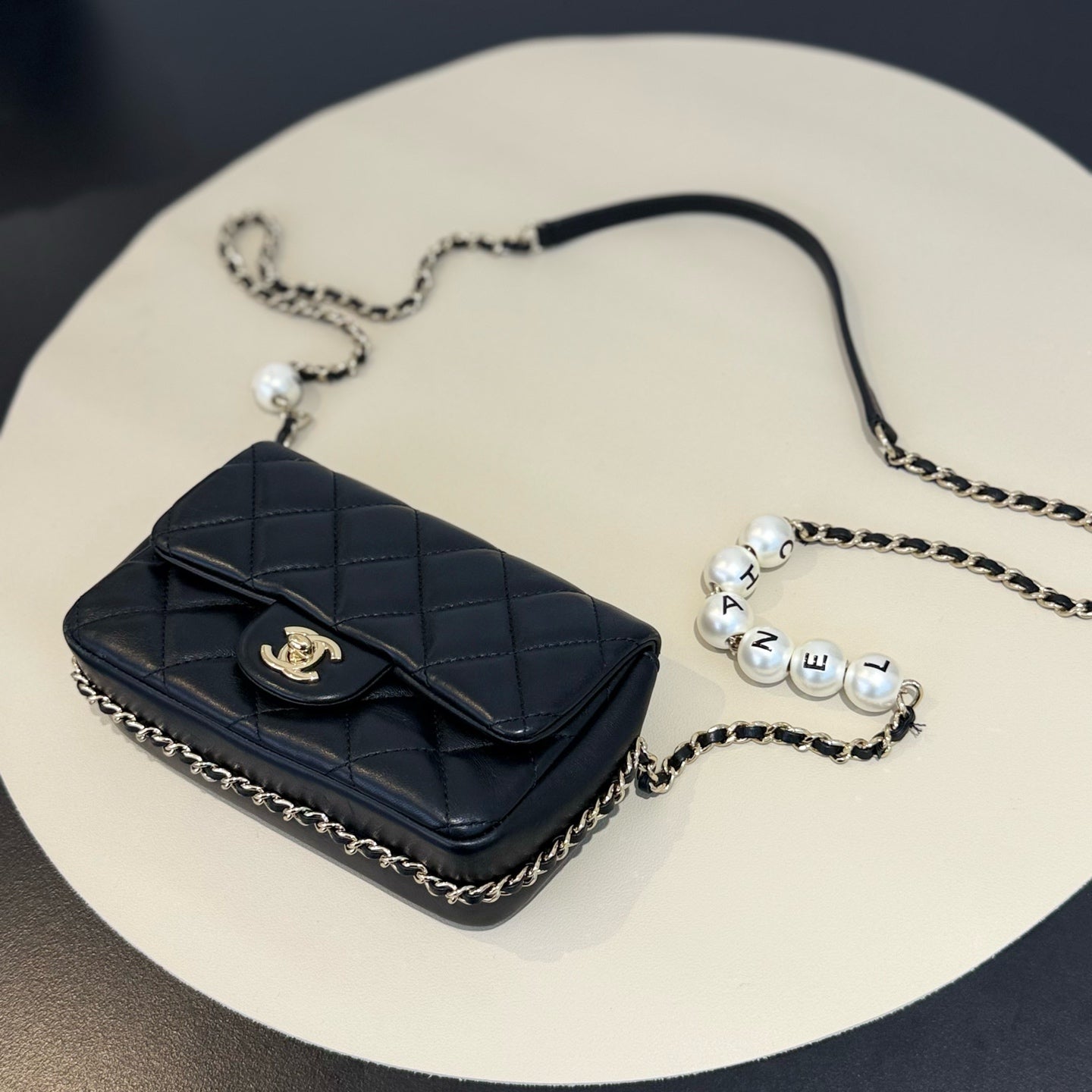 Chanel - Mini Classic Flap Bag with Pearl Chain - Lambskin leather - Black - (mini)