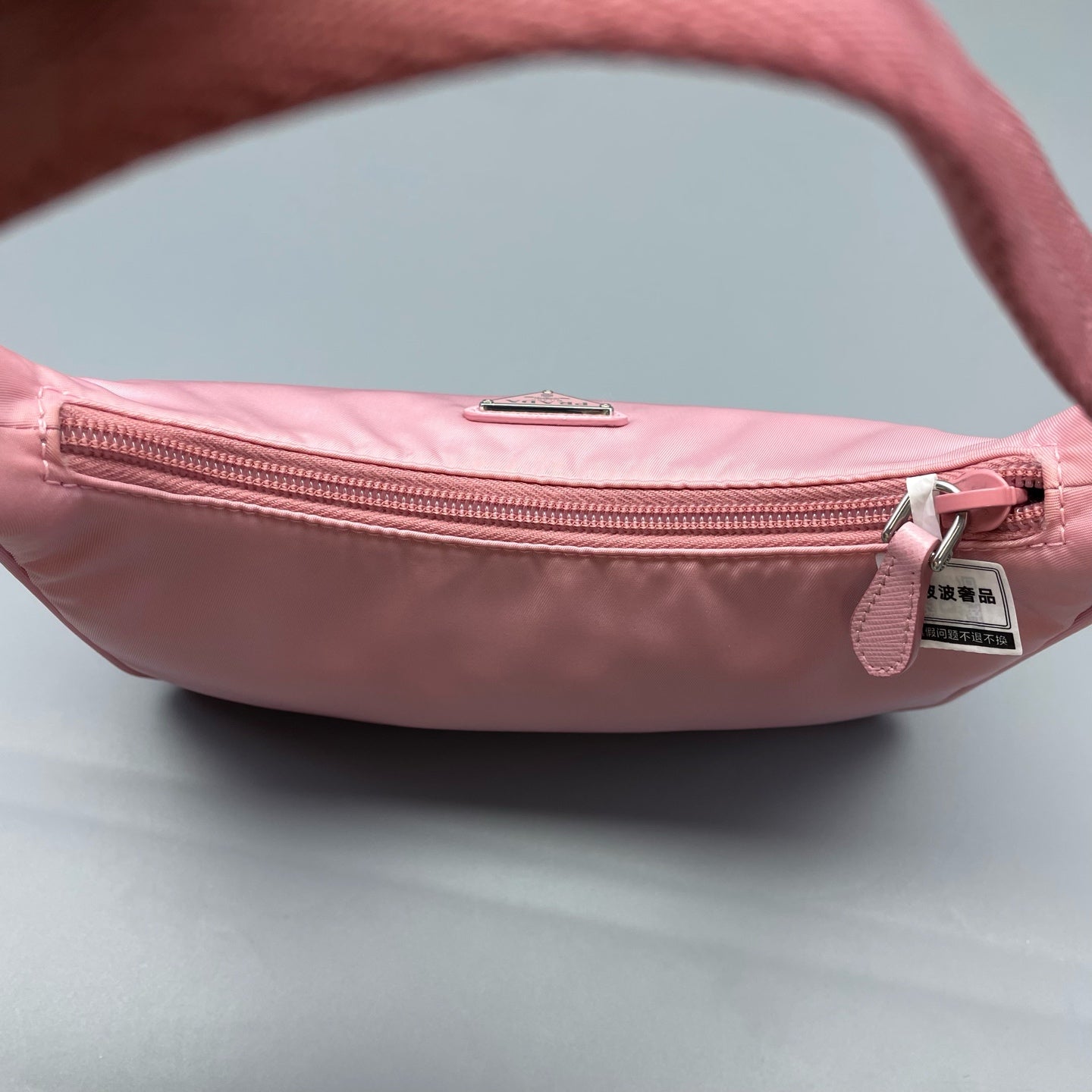 Prada - Re-Edition 2000 Nylon Shoulder Bag - Nylon - Pink - (mini)