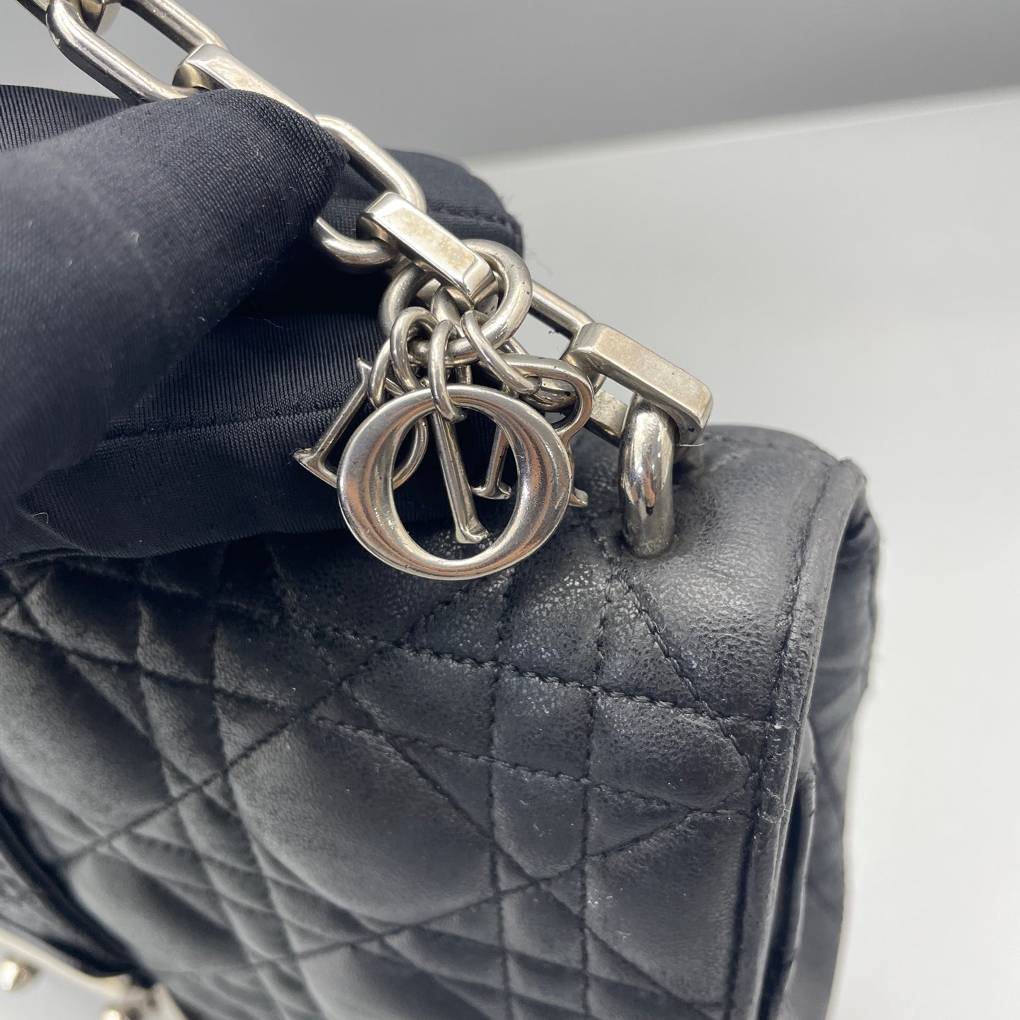 Dior - Quilted Flap Chain Bag - Leather - Black - (Medium)