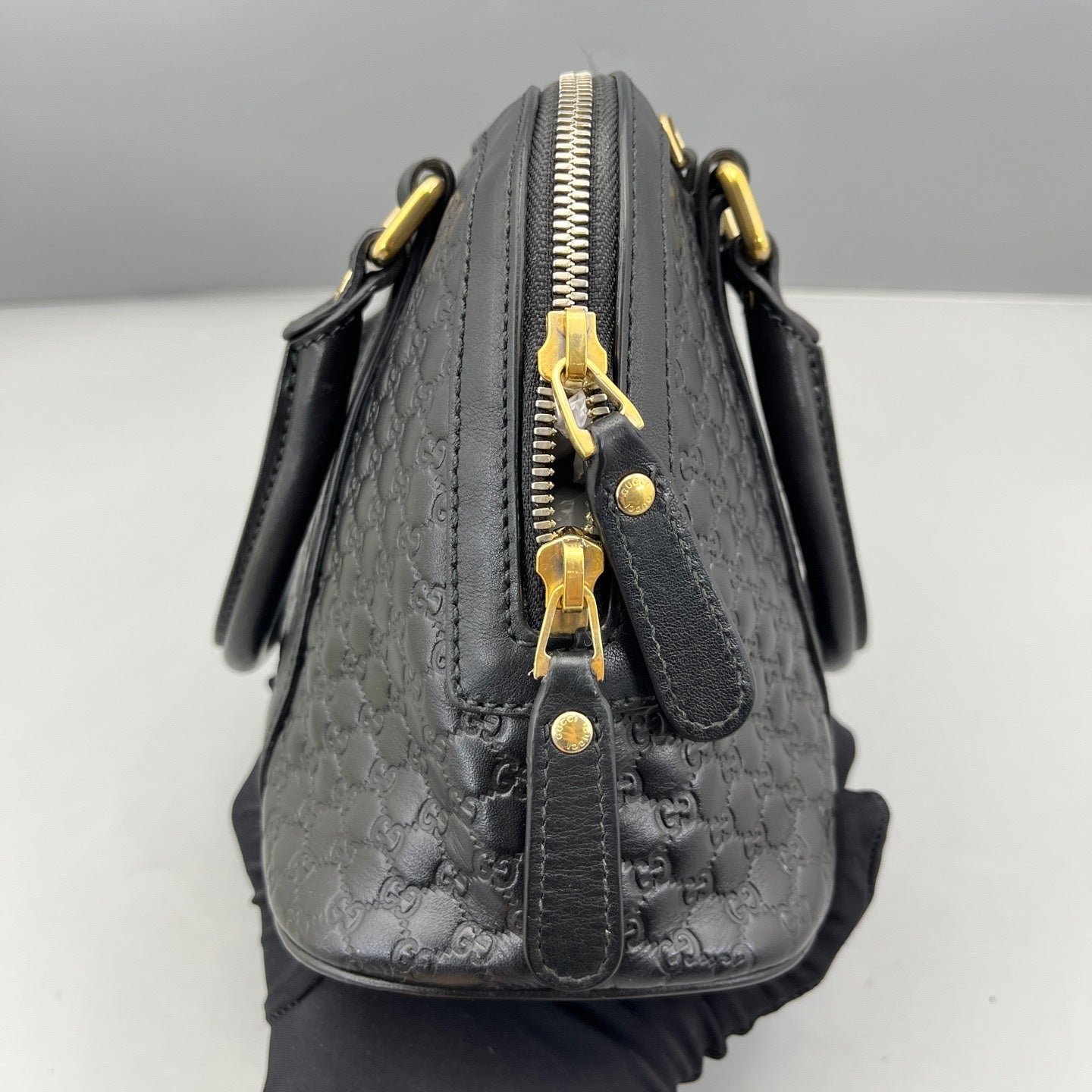 Gucci - Microguccissima Dome Bag - Leather - Black - (Small)