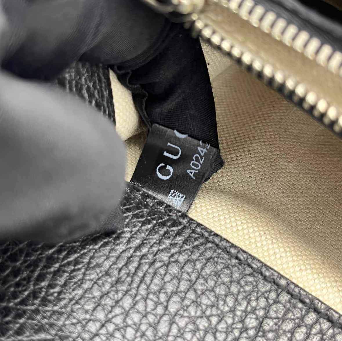 Gucci - Dionysus Medium Shoulder Bag - Leather - Black - (Medium)
