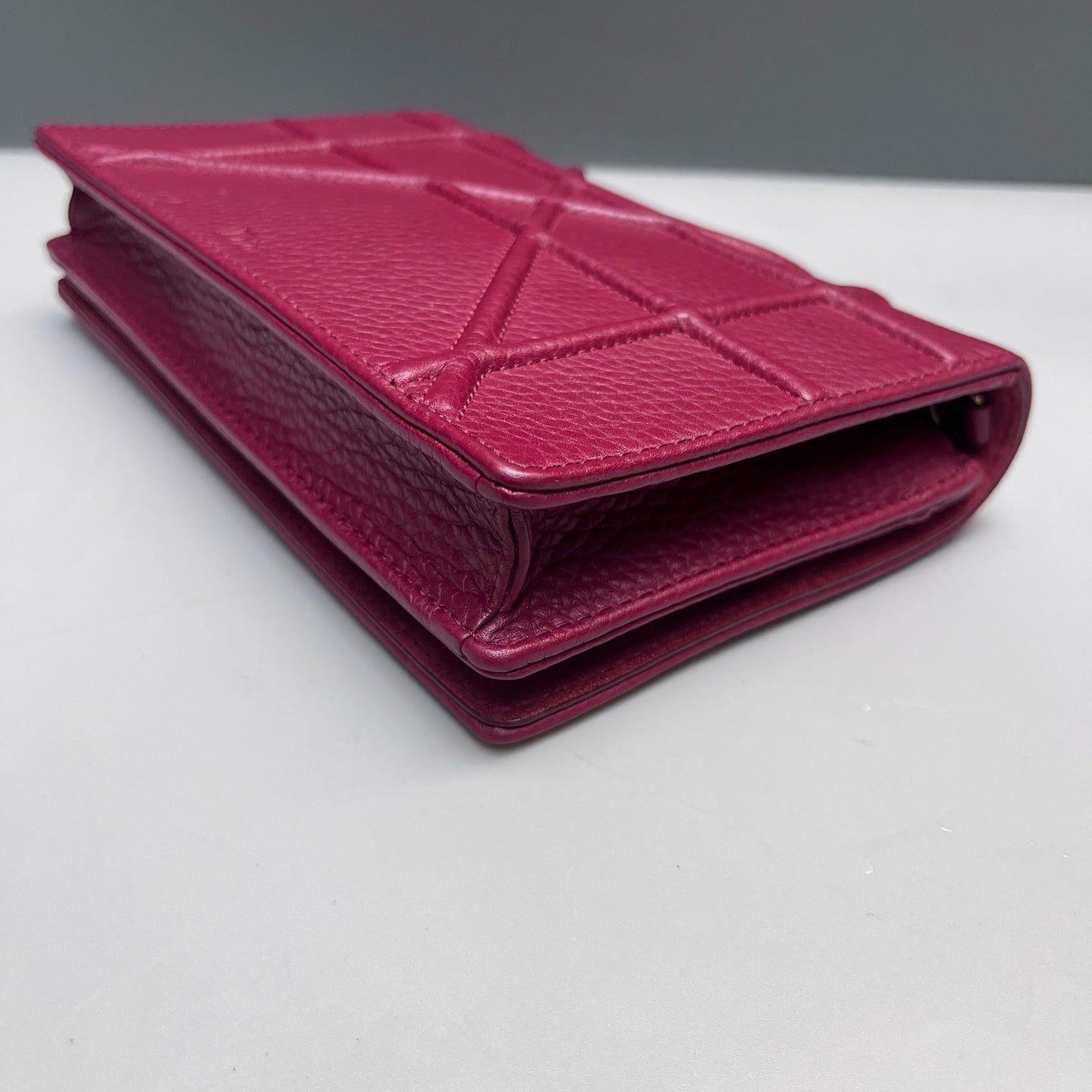 Dior - Shield WOC Chain Crossbody Bag - Grained leather - Red - (mini)