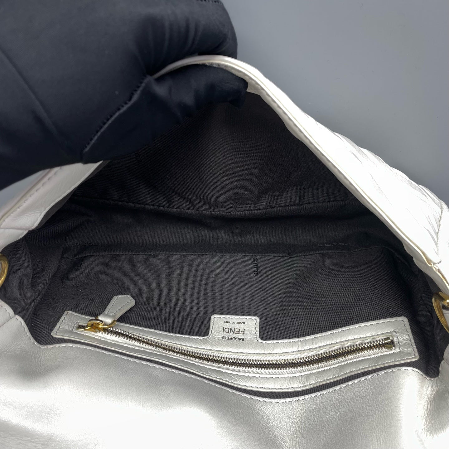 Fendi - Baguette - Leather - White - (small)