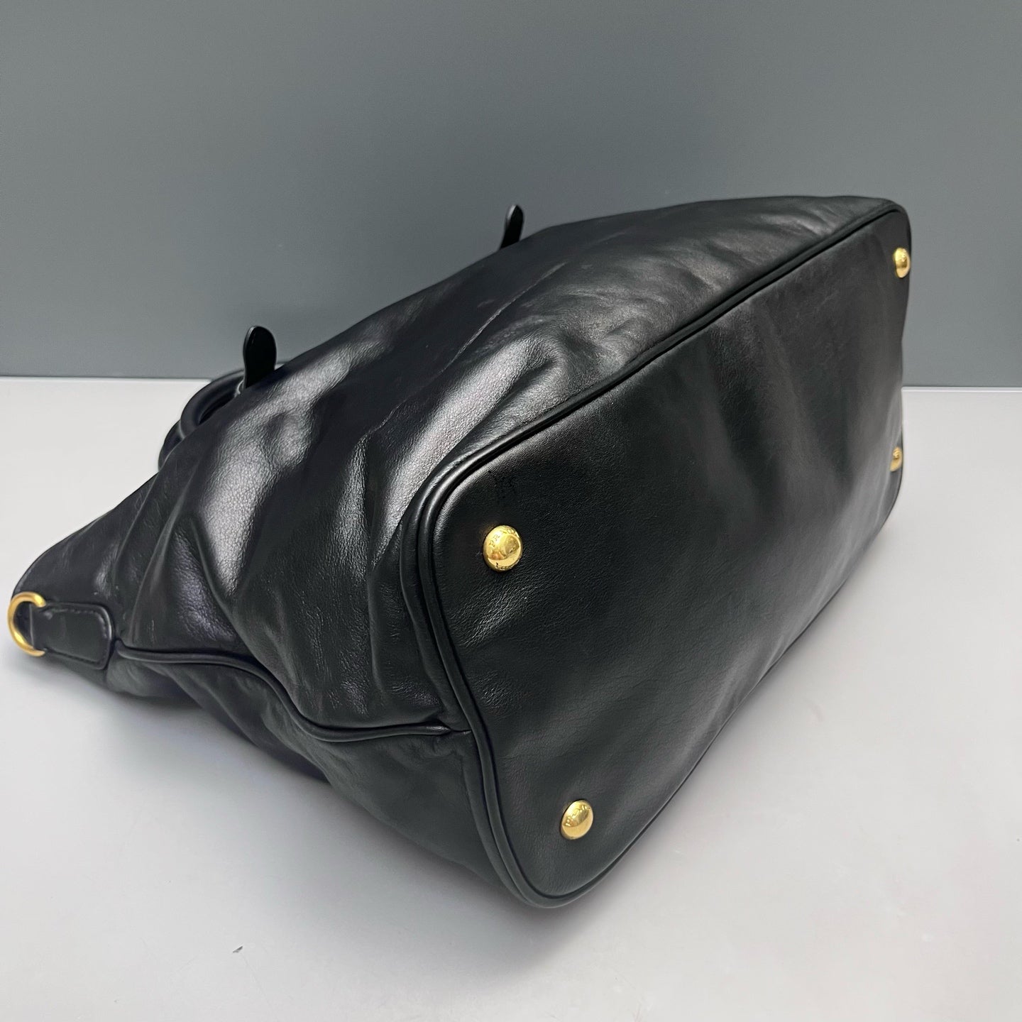 Prada - Soft Leather Tote Bag - Leather - Black - (large)