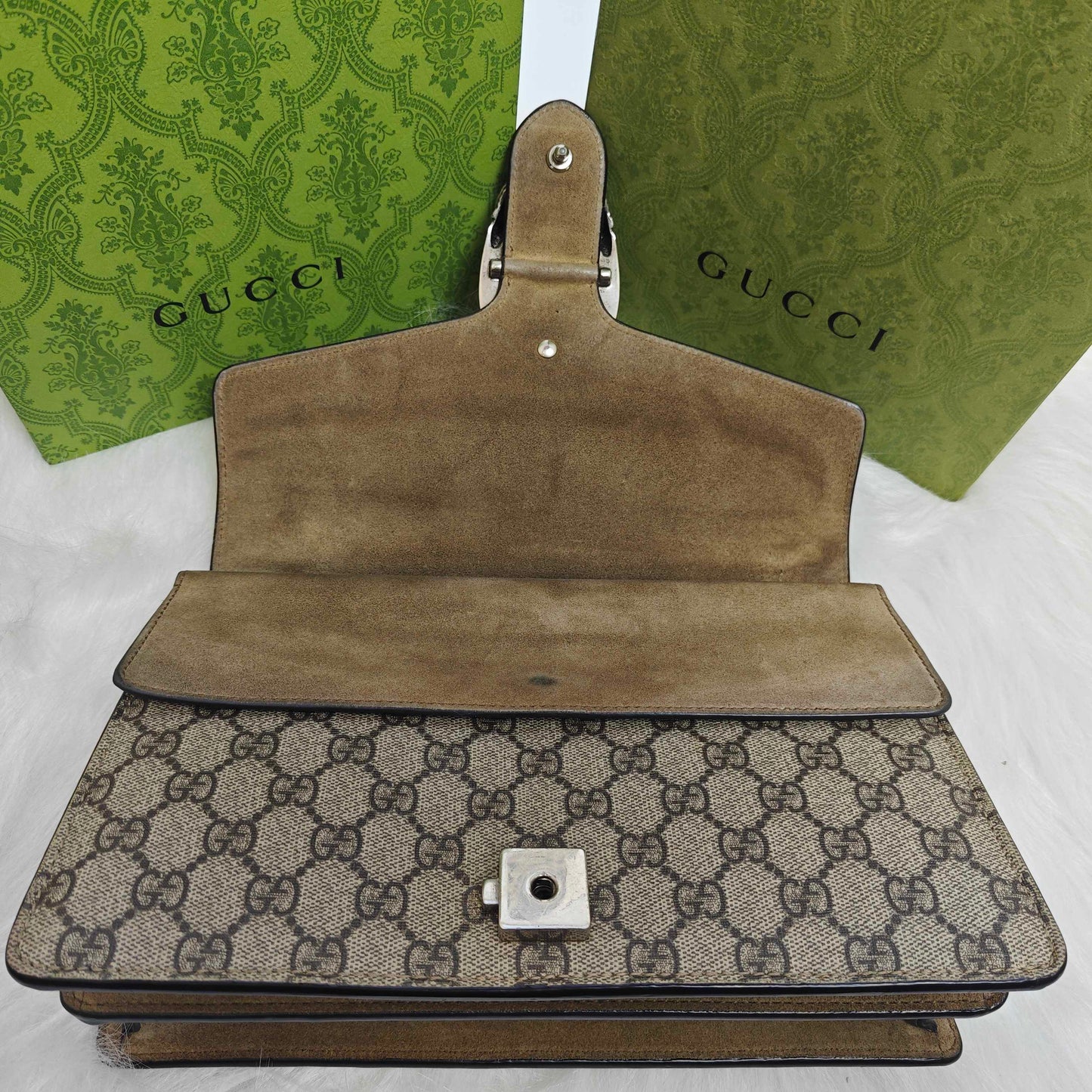 Gucci - Dionysus Shoulder Bag - GG Supreme coated canvas with suede leather trim and interior - Beige (canvas) and Camel (suede) with Aged Silver-Tone Hardware - (Medium)