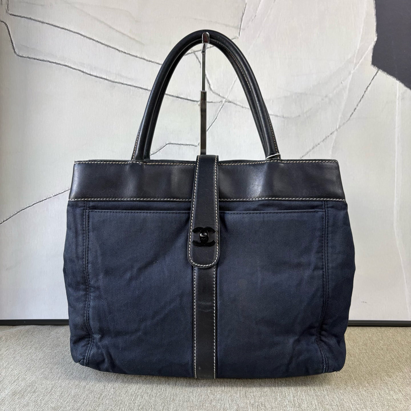 Chanel - Denim and Leather Tote Bag - Denim and leather - Dark Blue and Black - (medium)