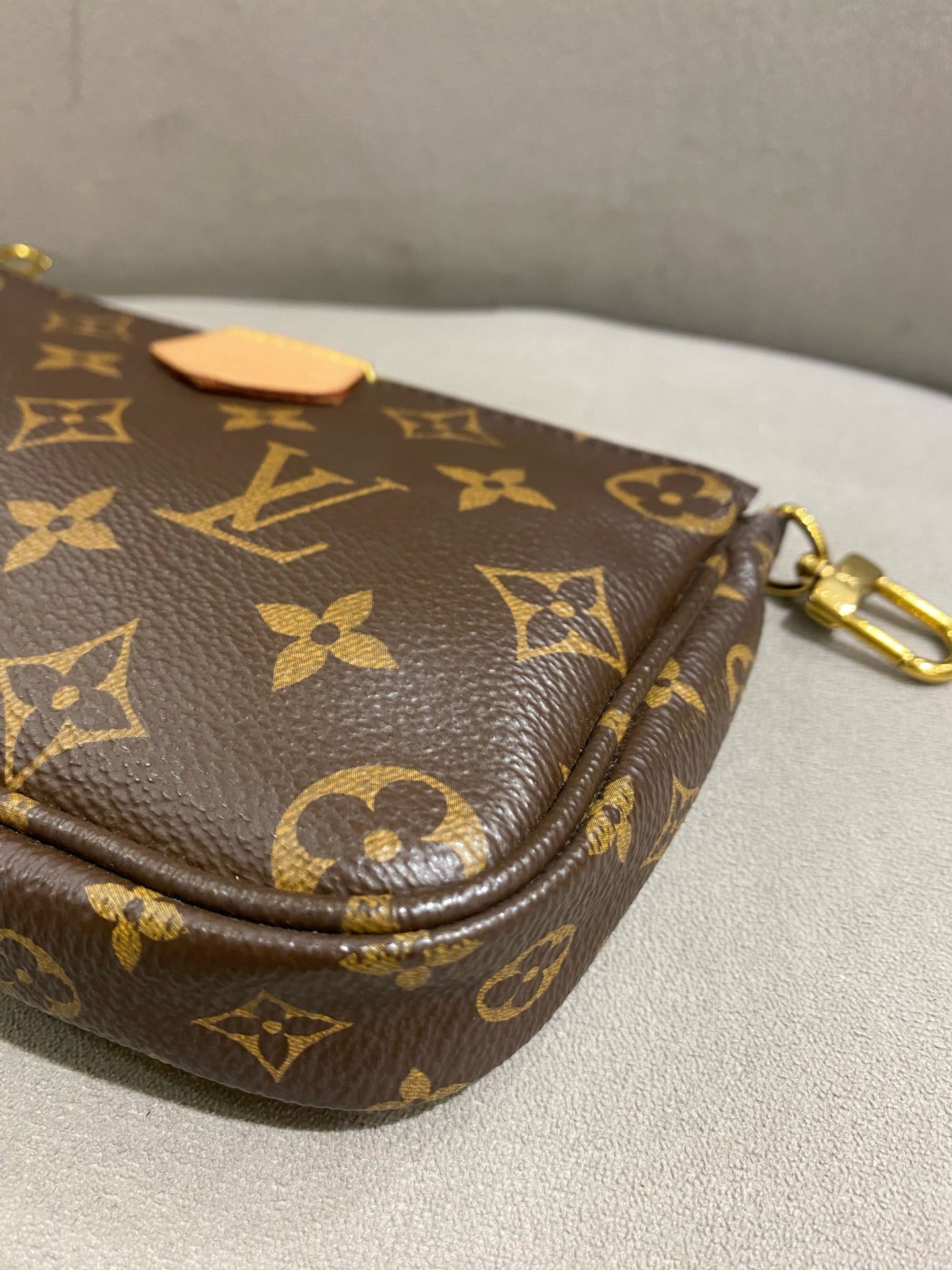Louis Vuitton - Multi Pochette Accessoires - Monogram coated canvas, natural cowhide leather, textile - Brown - (Medium)