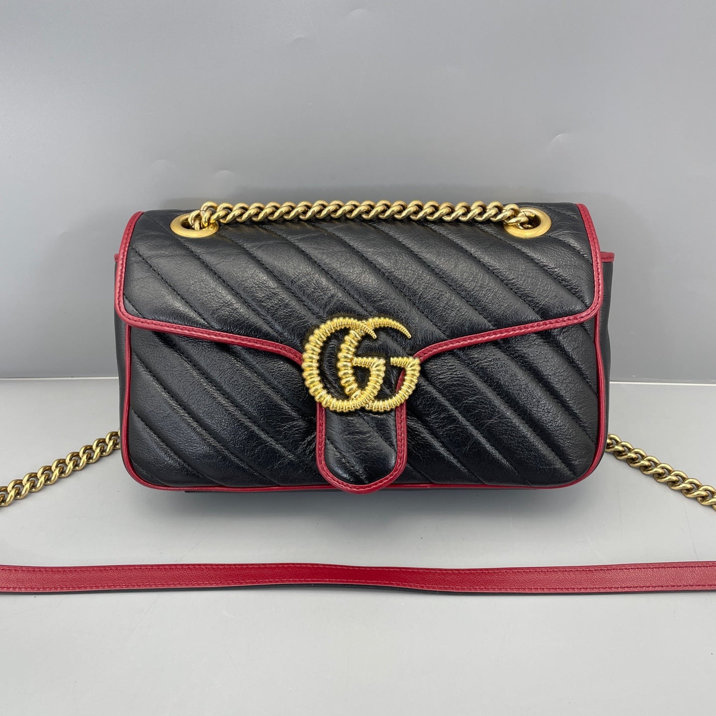 Gucci - Marmont 26 - Leather - Black - (small)