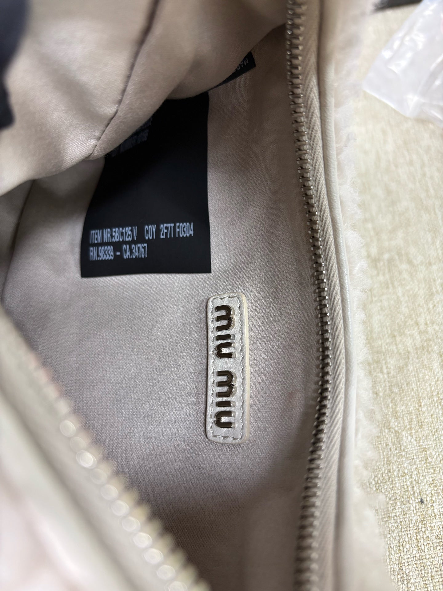 Miu Miu - Wander Hobo - Sheep fur - White - (mini)