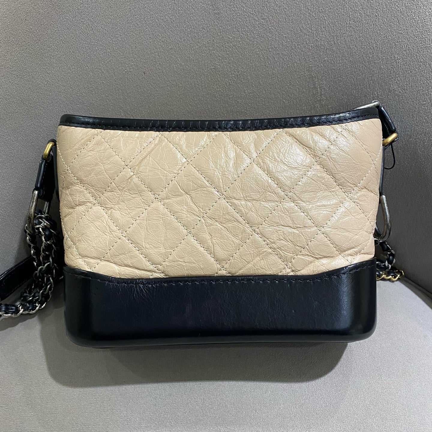 Chanel - Gabrielle Hobo Bag - Aged calfskin leather and smooth calfskin leather - Beige and Black - (small)